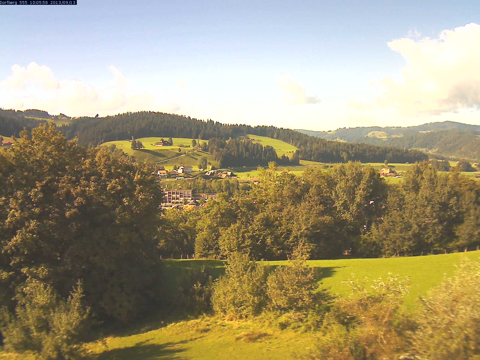 Webcam-Bild: Aussicht vom Dorfberg in Langnau 20130913-100600