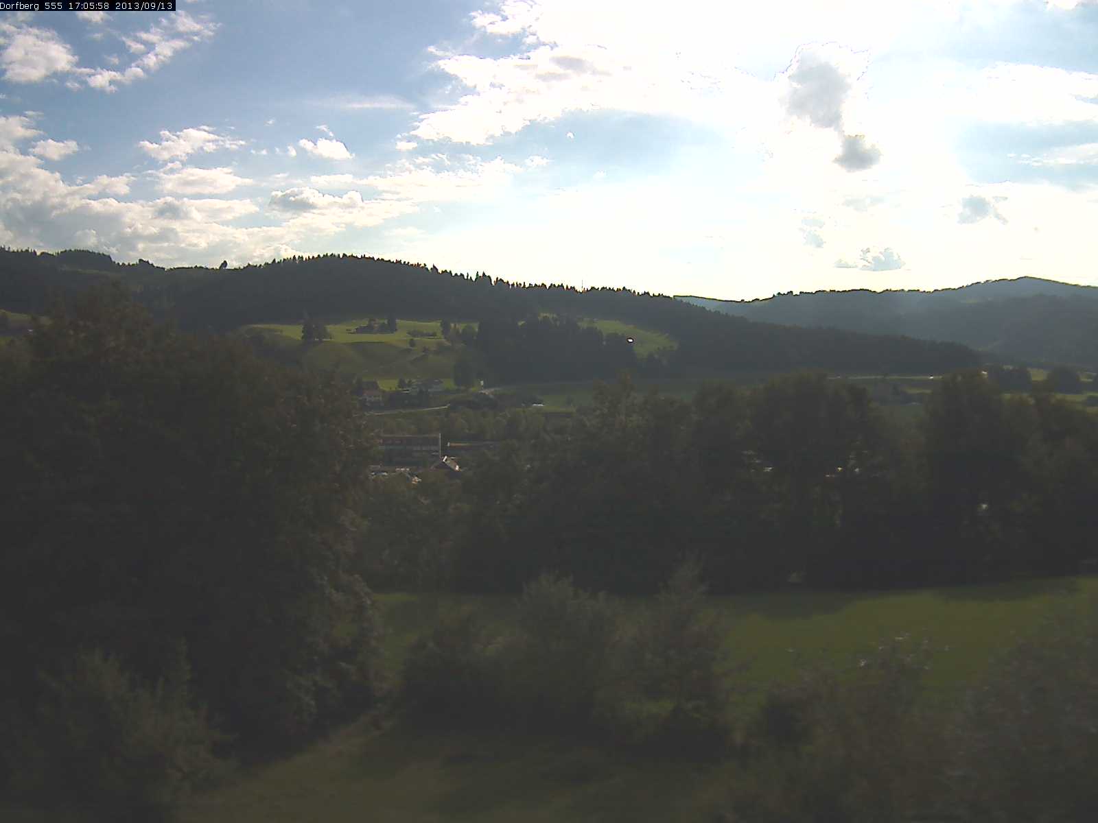 Webcam-Bild: Aussicht vom Dorfberg in Langnau 20130913-170600