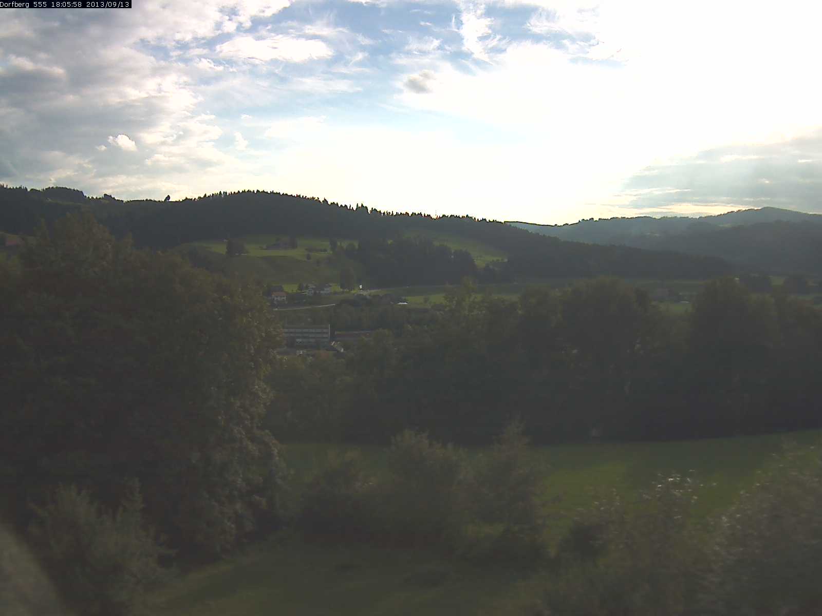 Webcam-Bild: Aussicht vom Dorfberg in Langnau 20130913-180600