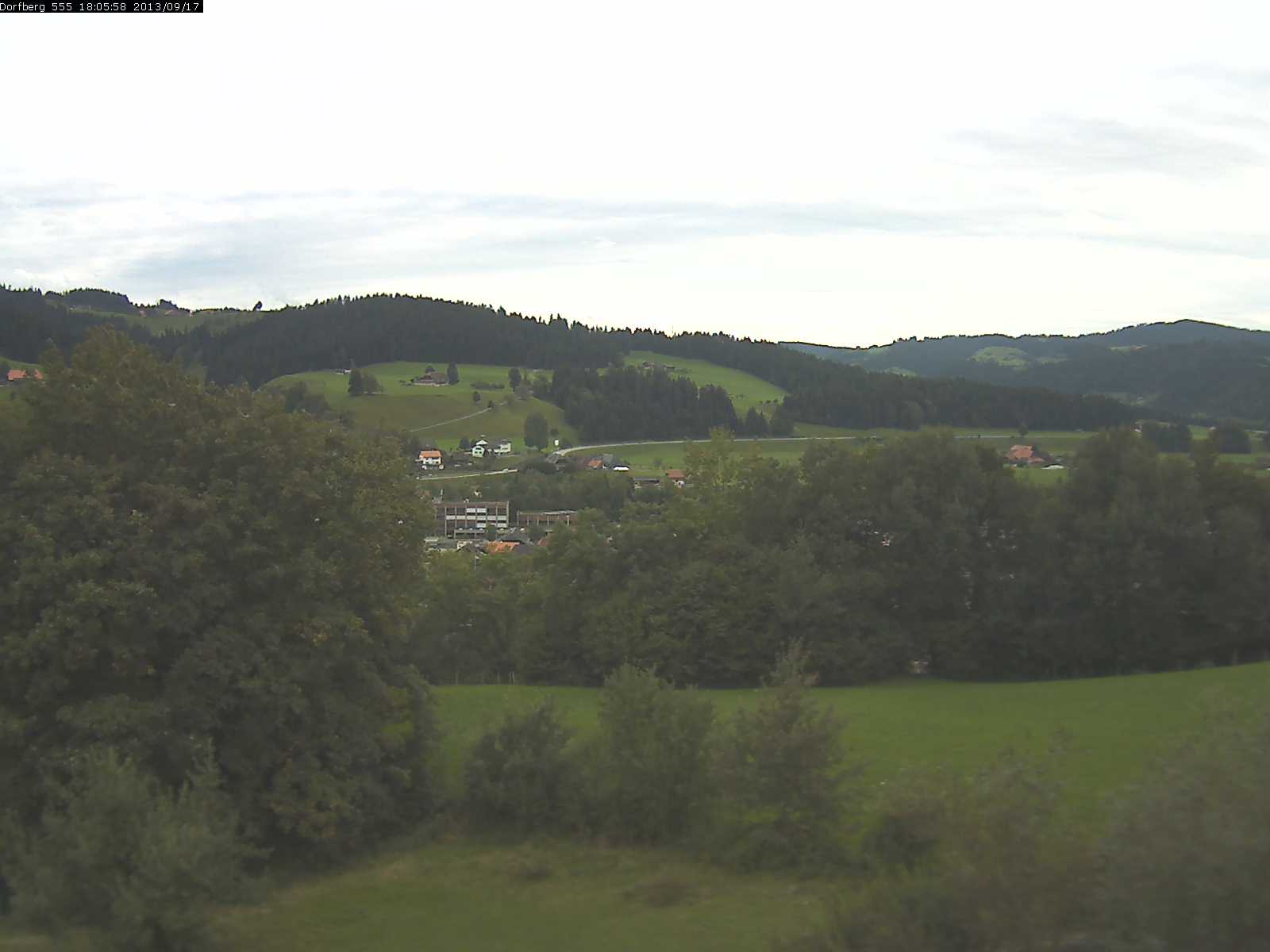 Webcam-Bild: Aussicht vom Dorfberg in Langnau 20130917-180600