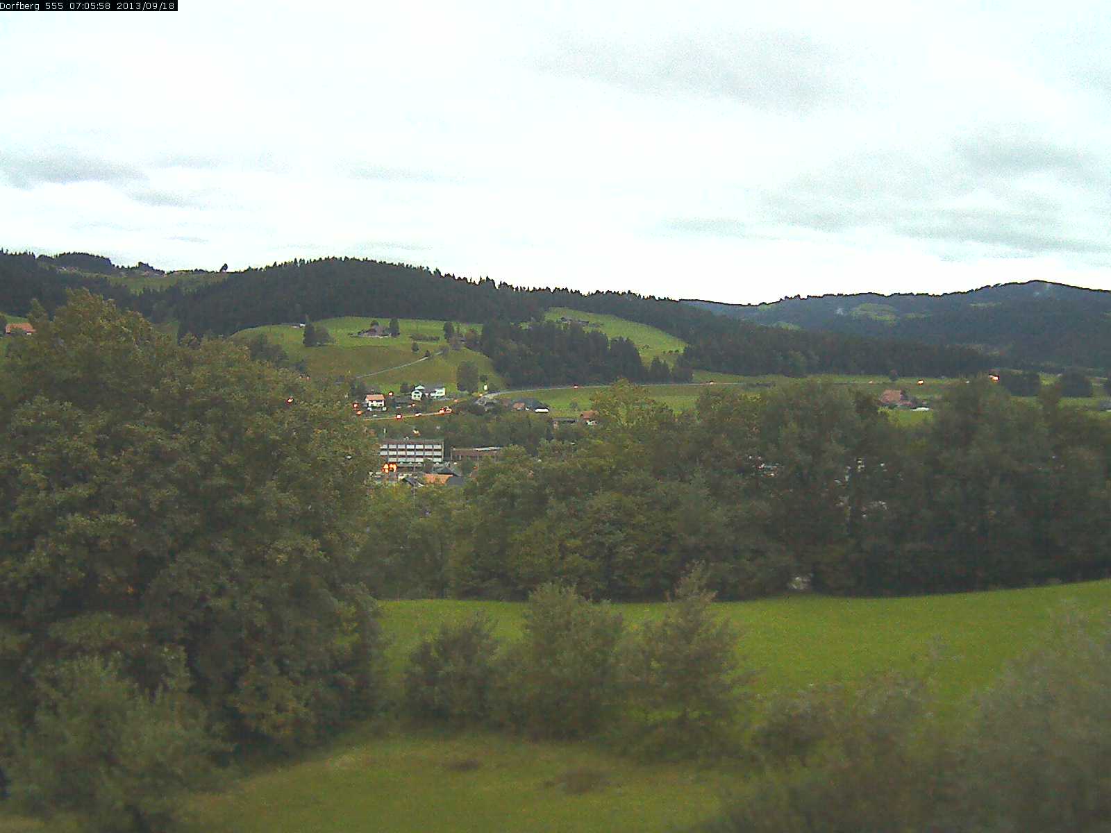 Webcam-Bild: Aussicht vom Dorfberg in Langnau 20130918-070600