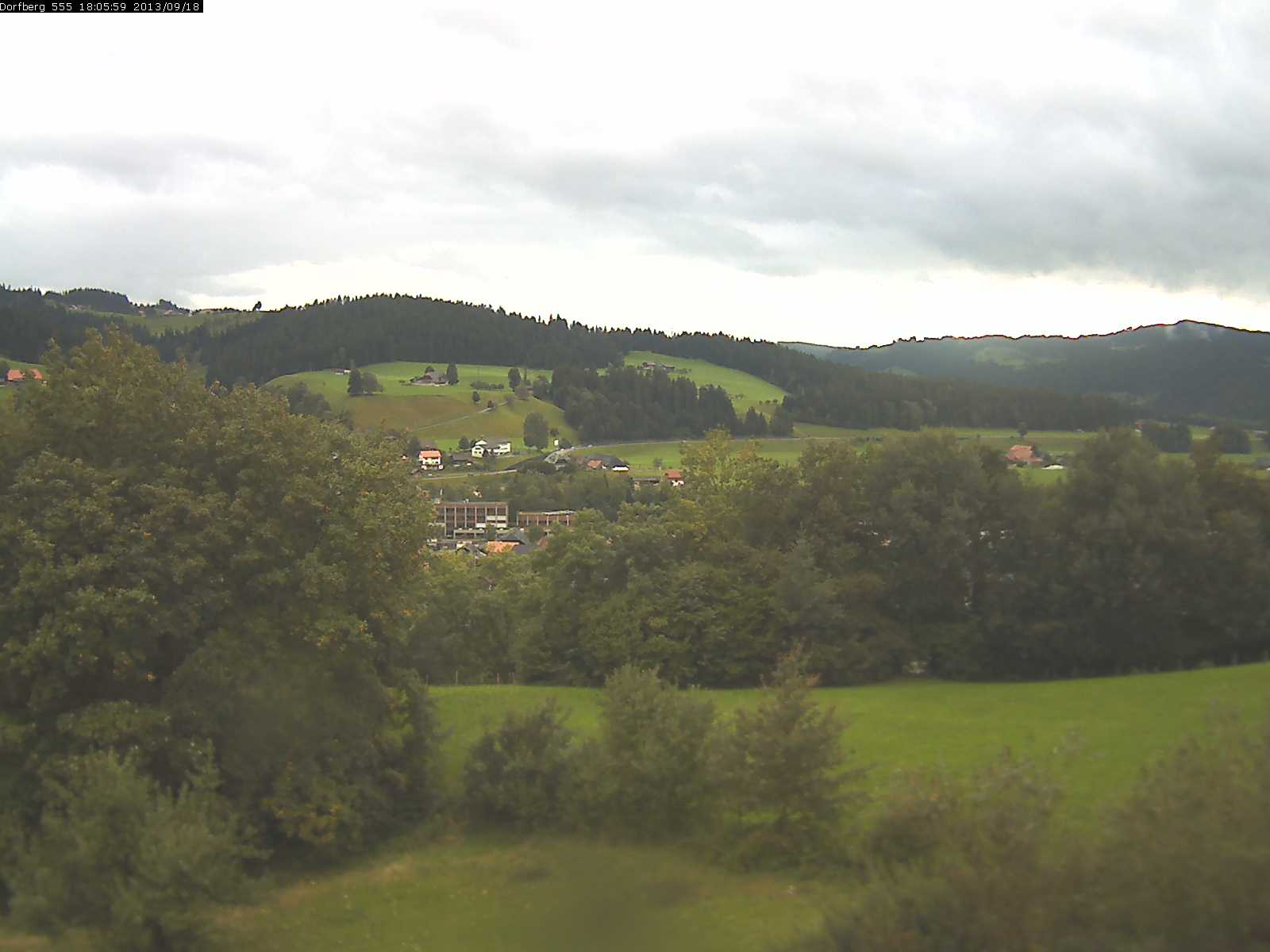 Webcam-Bild: Aussicht vom Dorfberg in Langnau 20130918-180600