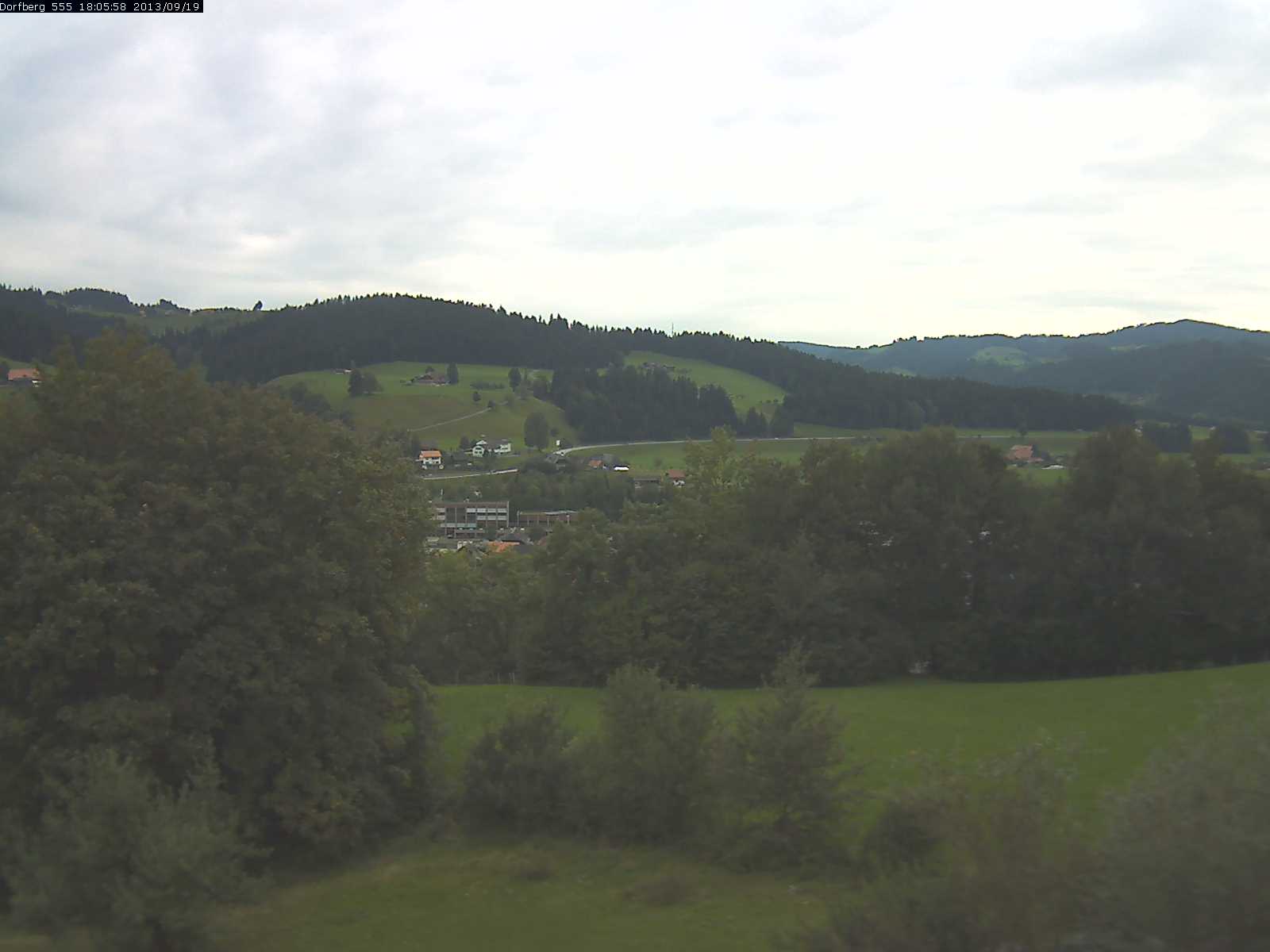 Webcam-Bild: Aussicht vom Dorfberg in Langnau 20130919-180600