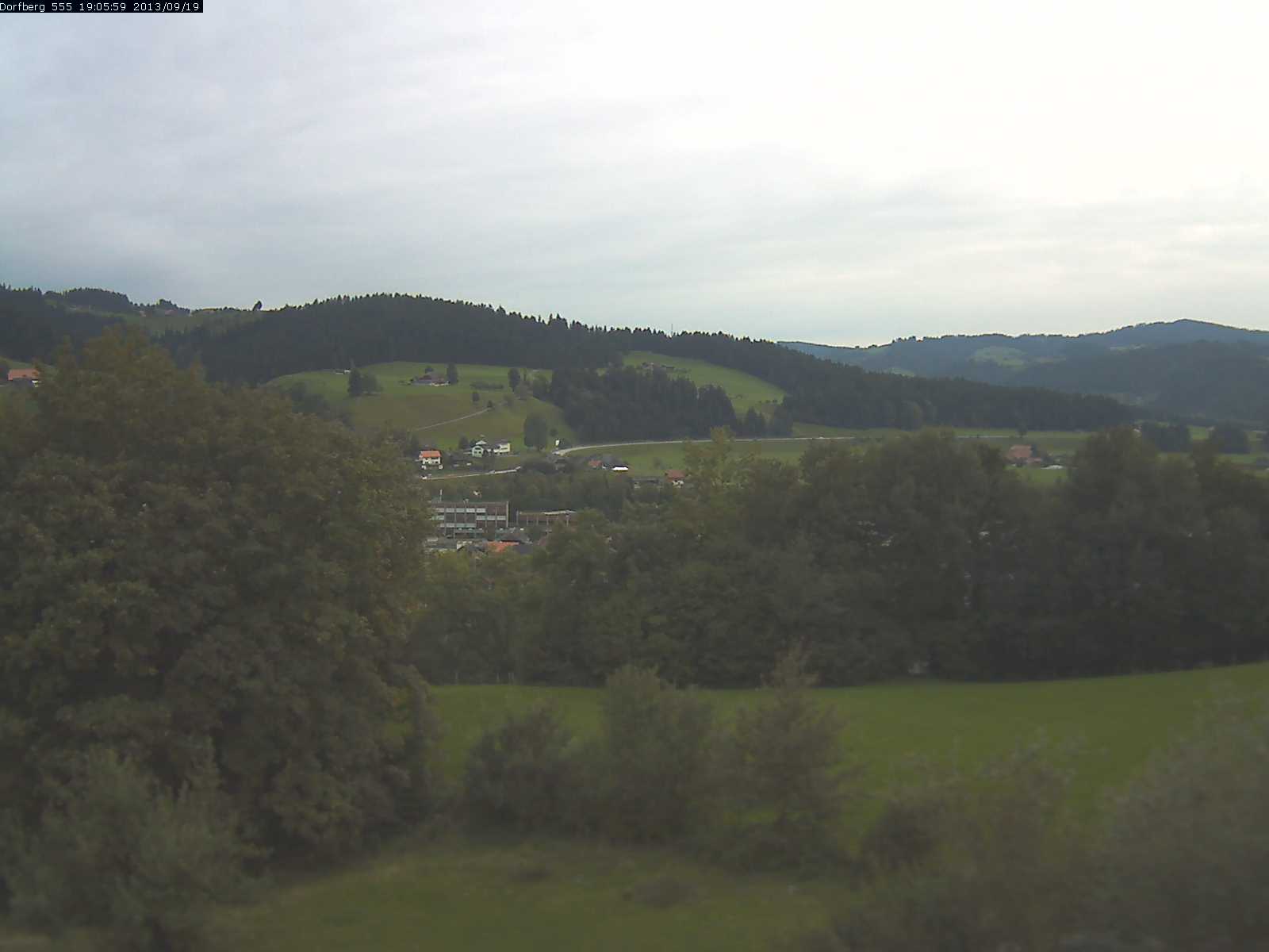 Webcam-Bild: Aussicht vom Dorfberg in Langnau 20130919-190600