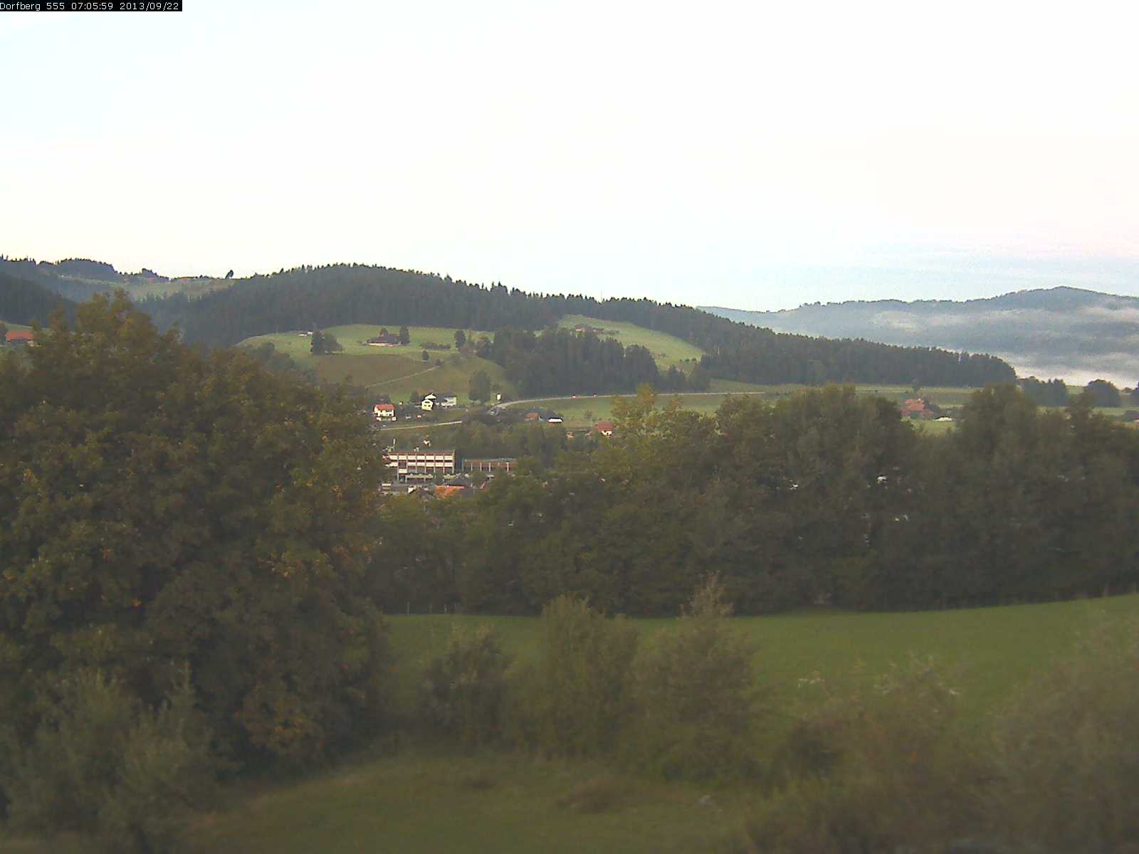 Webcam-Bild: Aussicht vom Dorfberg in Langnau 20130922-070600
