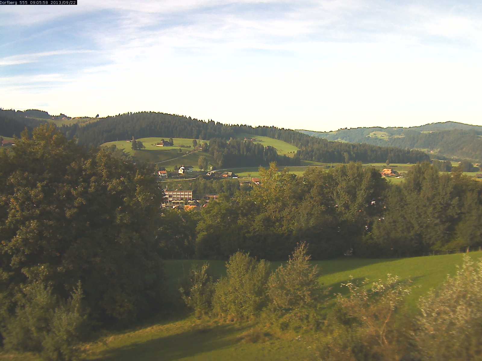 Webcam-Bild: Aussicht vom Dorfberg in Langnau 20130922-090600