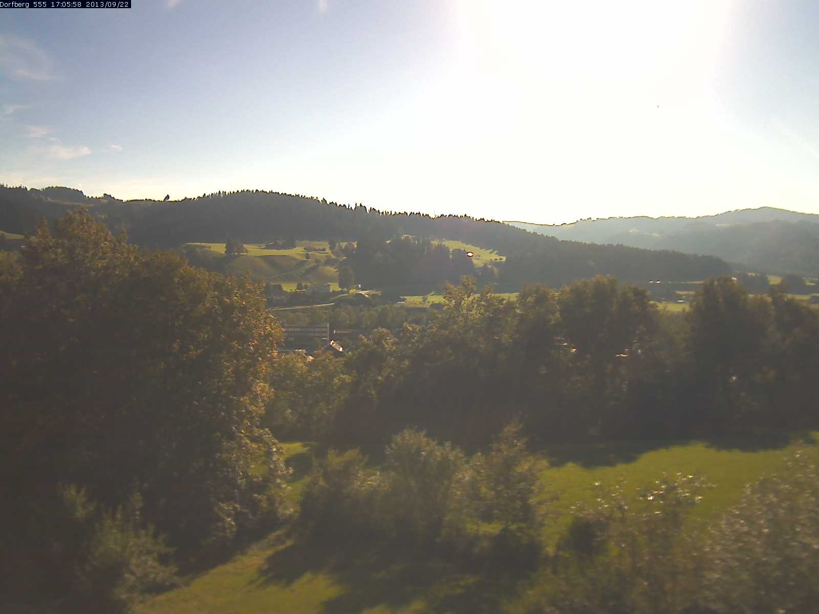Webcam-Bild: Aussicht vom Dorfberg in Langnau 20130922-170600