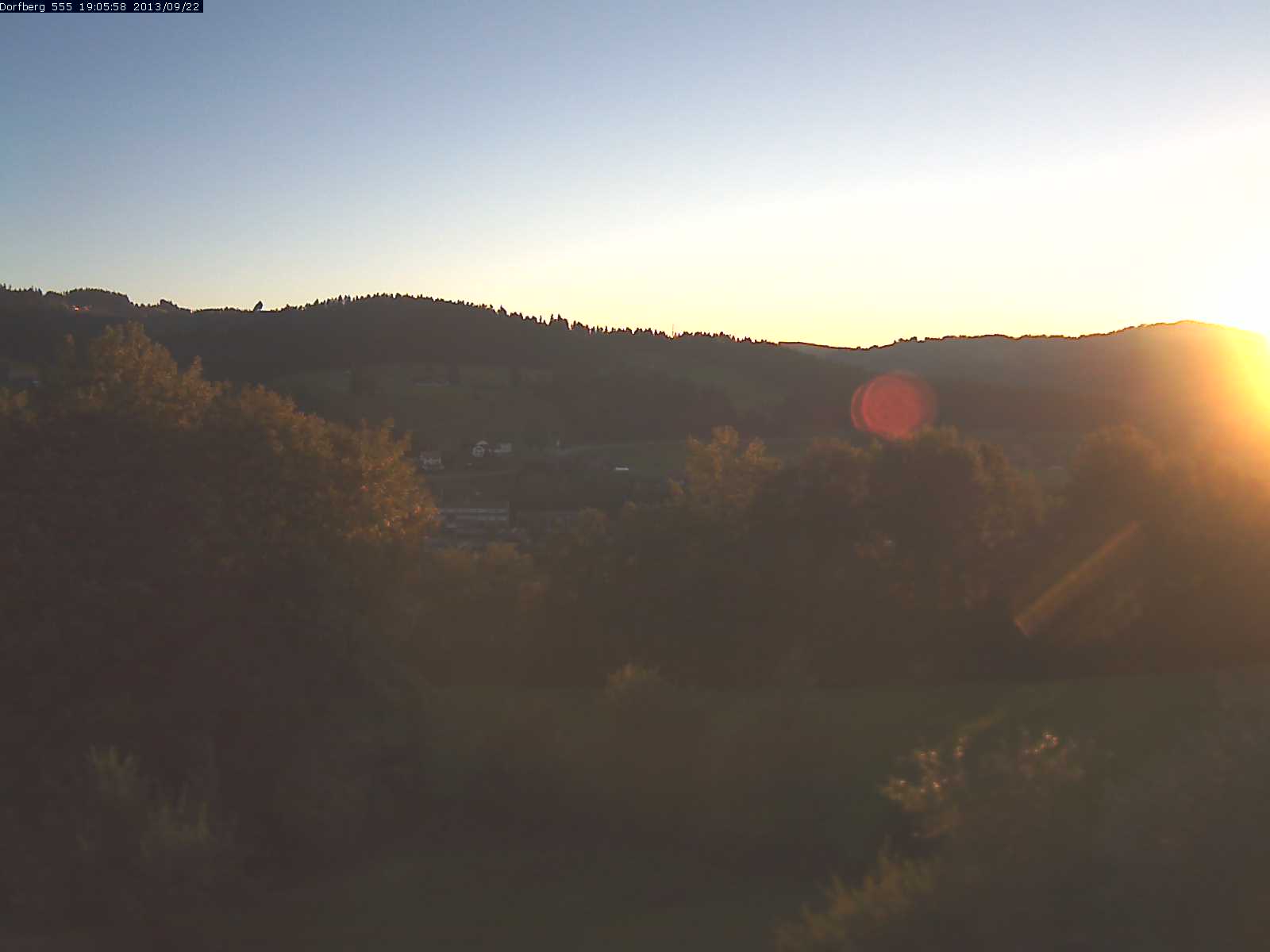 Webcam-Bild: Aussicht vom Dorfberg in Langnau 20130922-190600