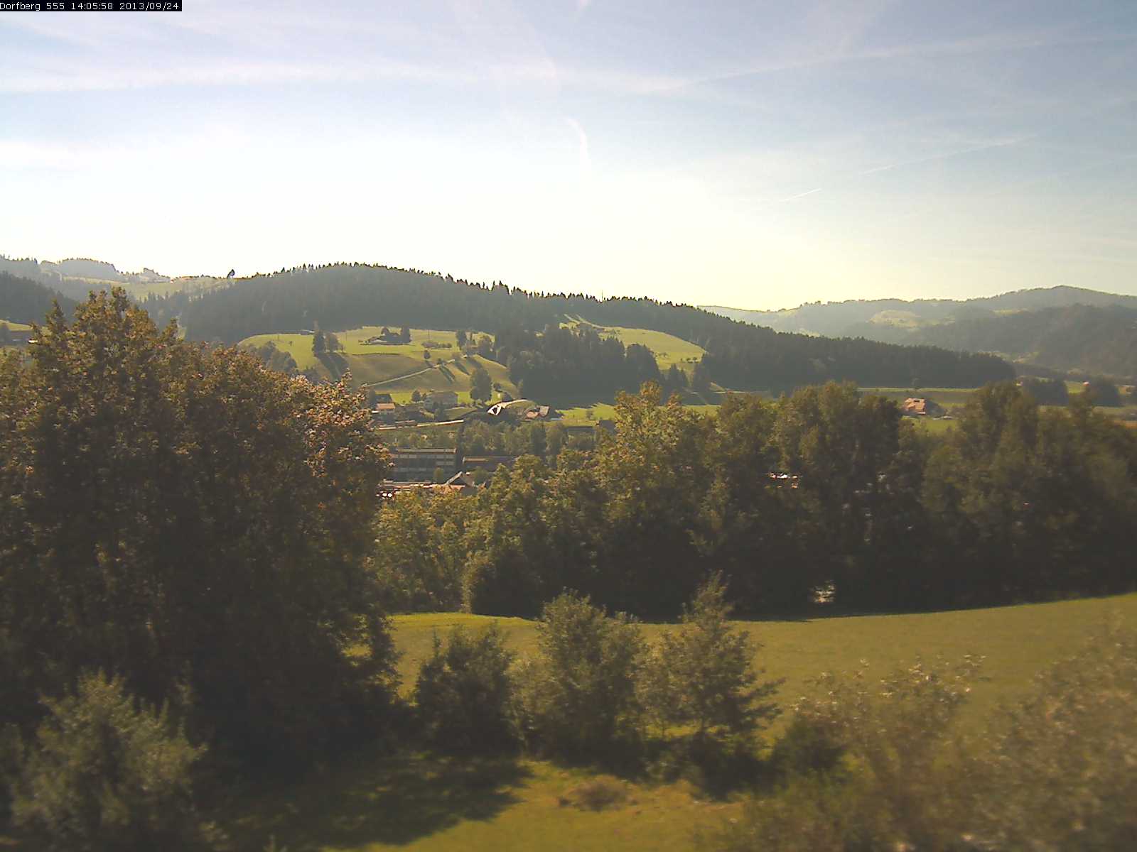 Webcam-Bild: Aussicht vom Dorfberg in Langnau 20130924-140600