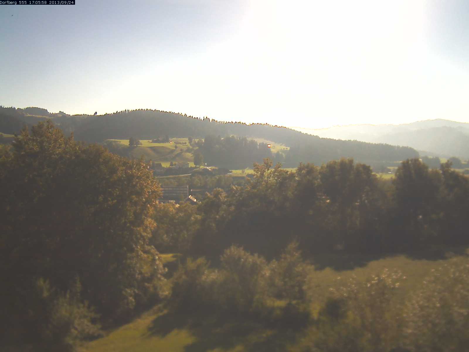 Webcam-Bild: Aussicht vom Dorfberg in Langnau 20130924-170600