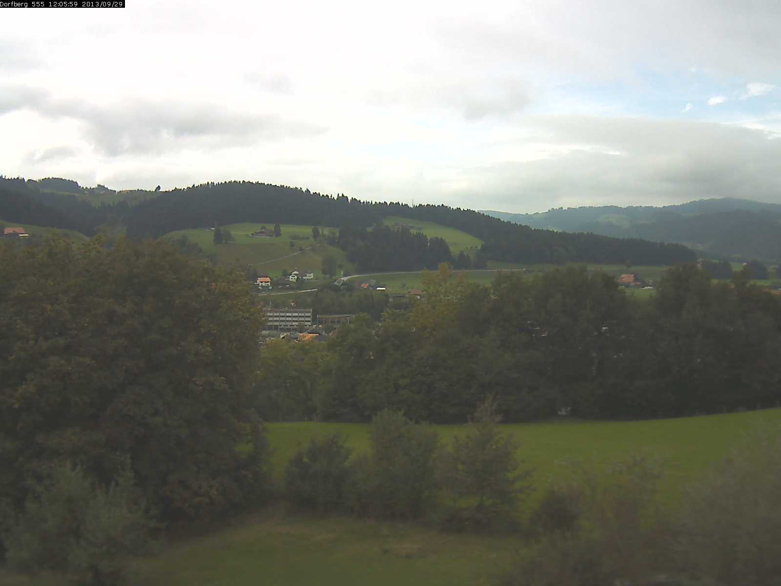 Webcam-Bild: Aussicht vom Dorfberg in Langnau 20130929-120600