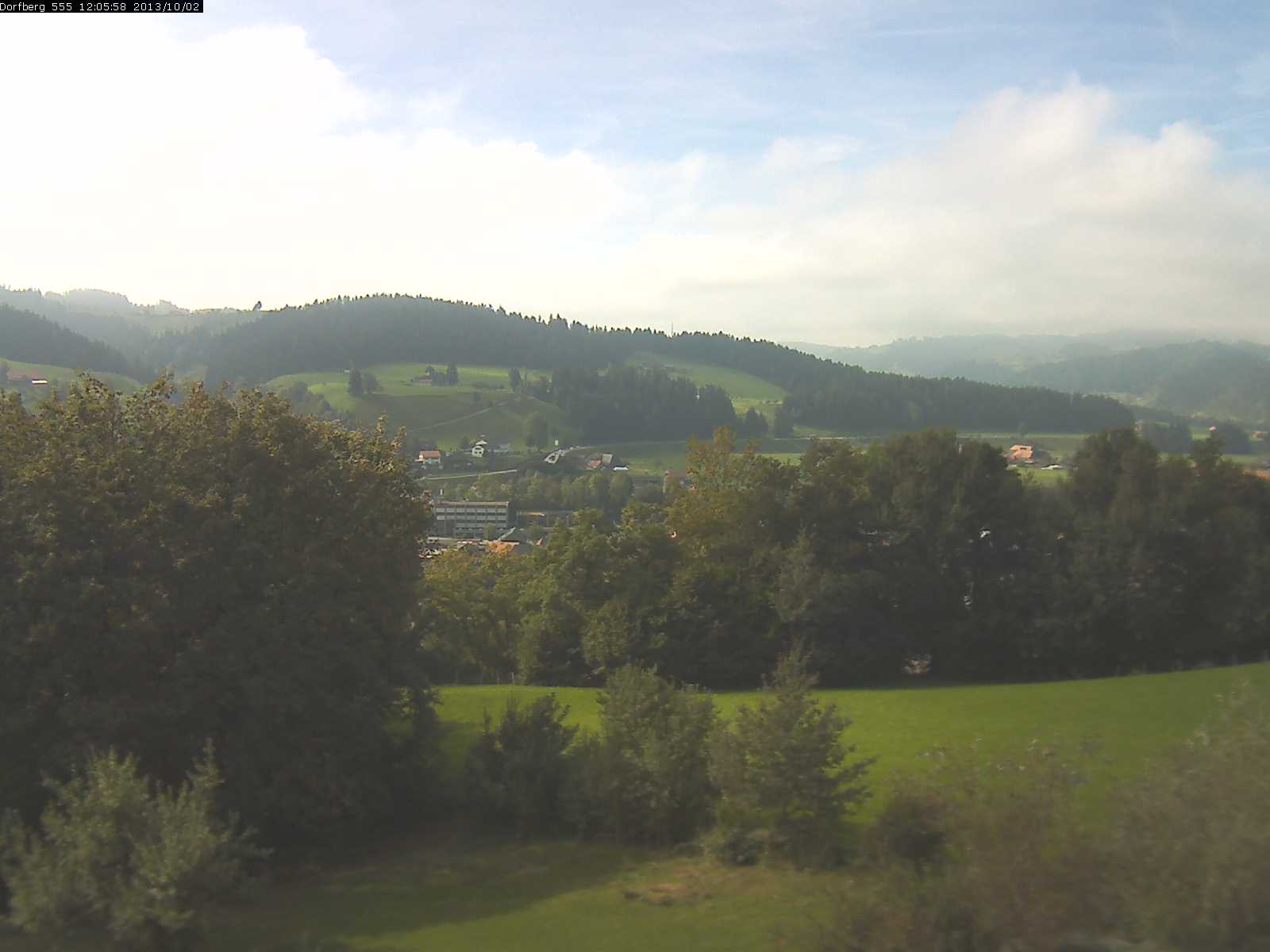 Webcam-Bild: Aussicht vom Dorfberg in Langnau 20131002-120600