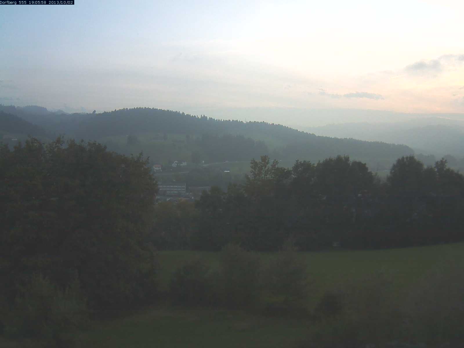 Webcam-Bild: Aussicht vom Dorfberg in Langnau 20131002-190600