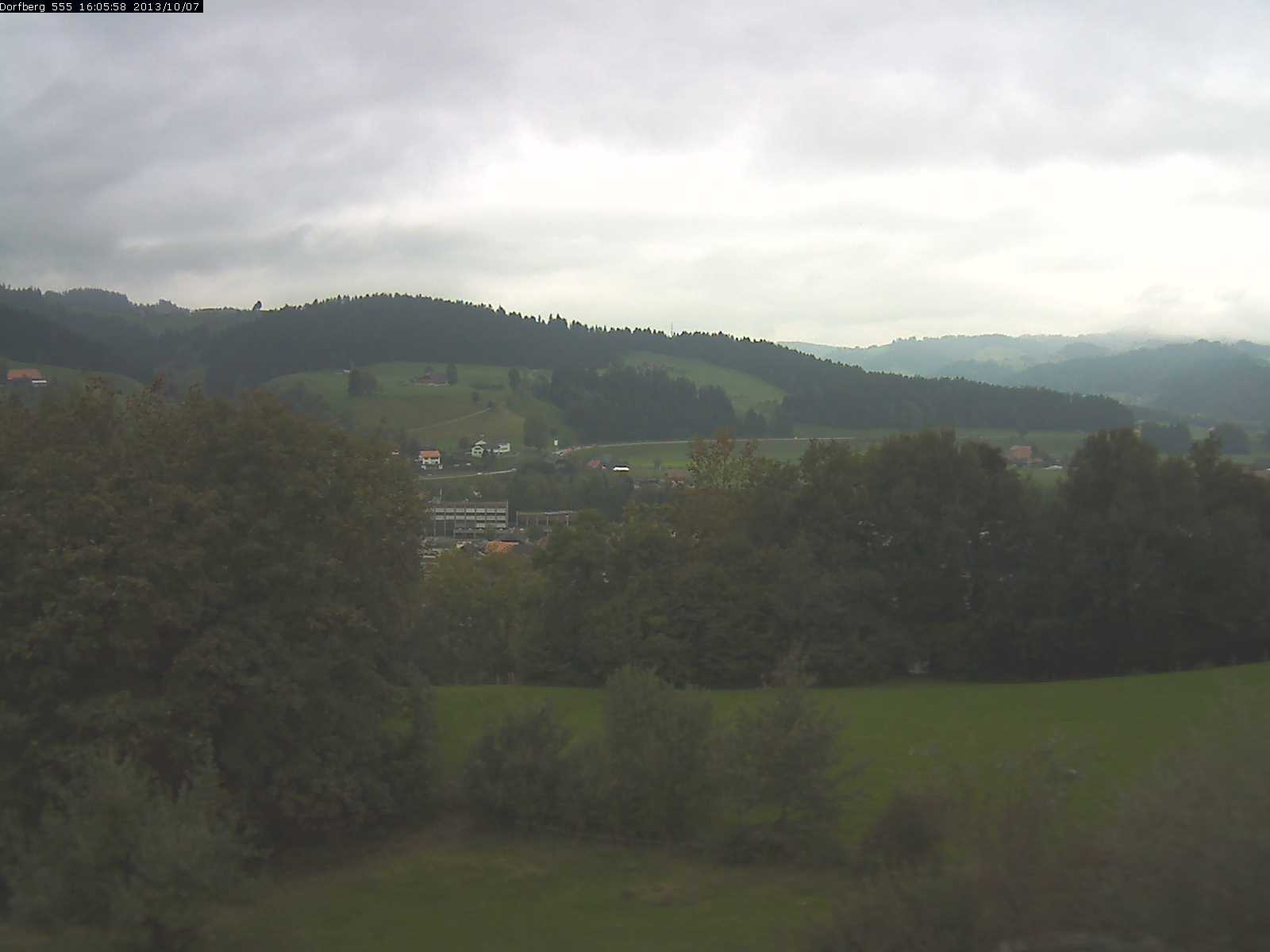 Webcam-Bild: Aussicht vom Dorfberg in Langnau 20131007-160600