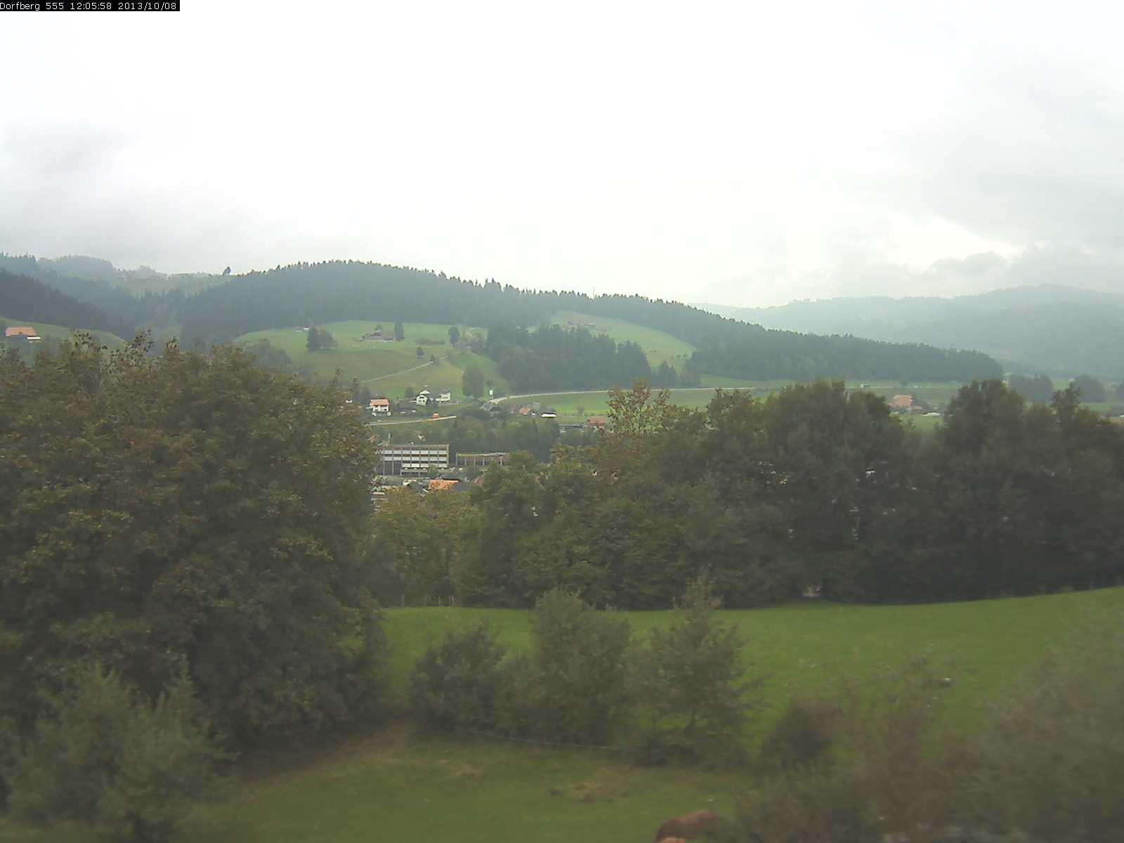 Webcam-Bild: Aussicht vom Dorfberg in Langnau 20131008-120600
