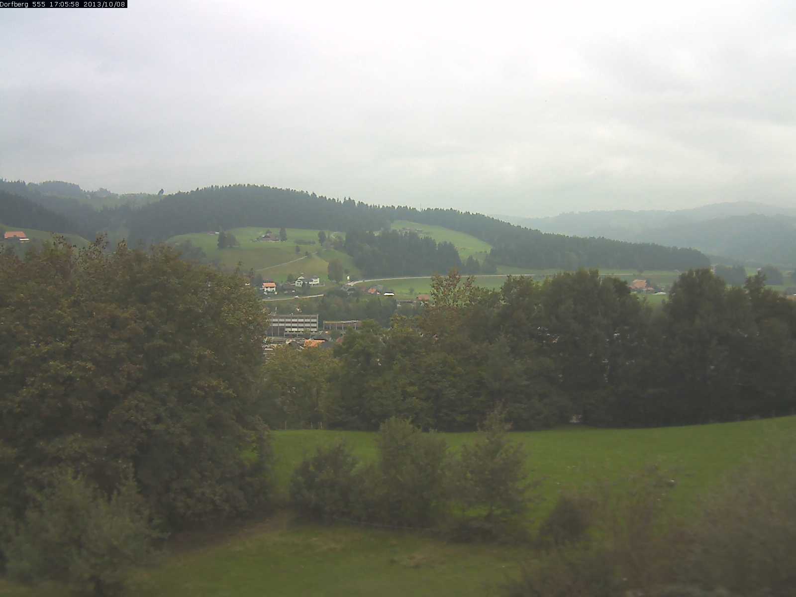 Webcam-Bild: Aussicht vom Dorfberg in Langnau 20131008-170600