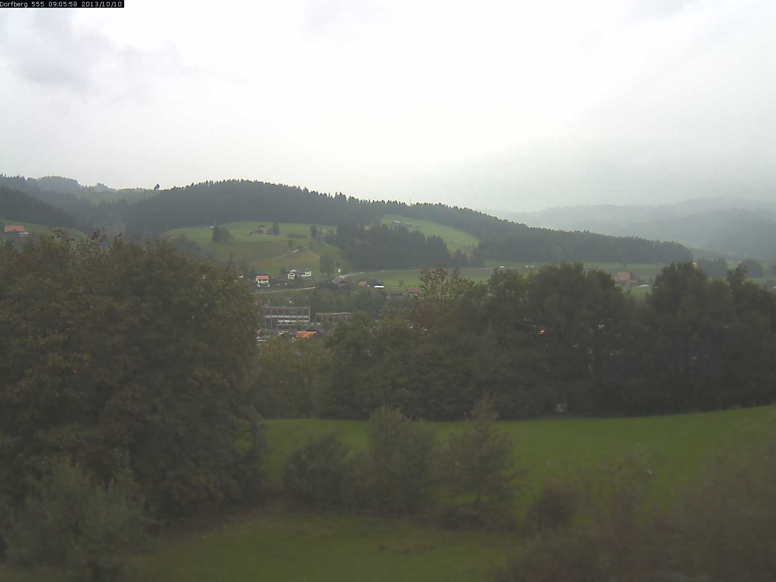 Webcam-Bild: Aussicht vom Dorfberg in Langnau 20131010-090600