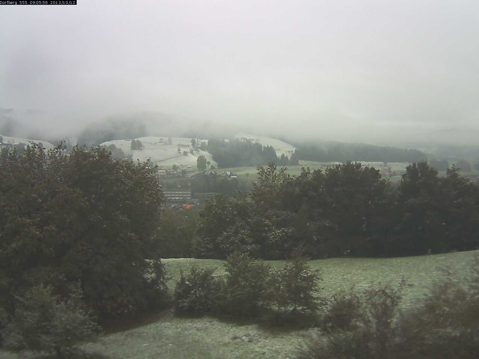 Webcam-Bild: Aussicht vom Dorfberg in Langnau 20131012-090600