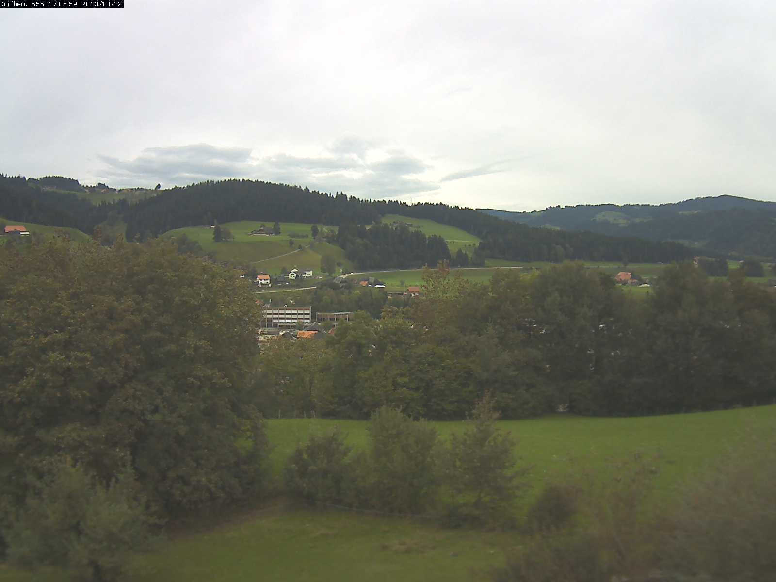 Webcam-Bild: Aussicht vom Dorfberg in Langnau 20131012-170600