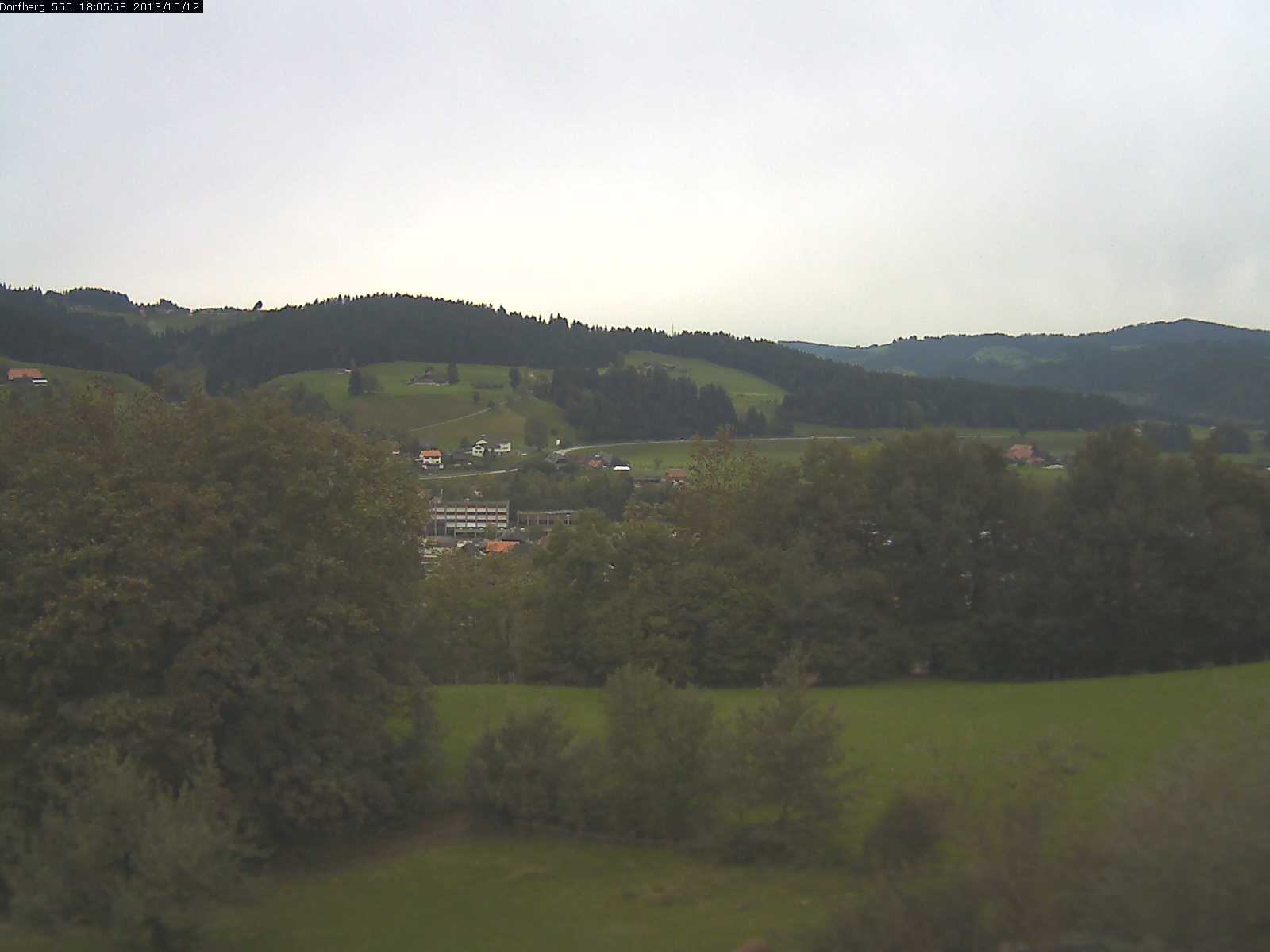 Webcam-Bild: Aussicht vom Dorfberg in Langnau 20131012-180600
