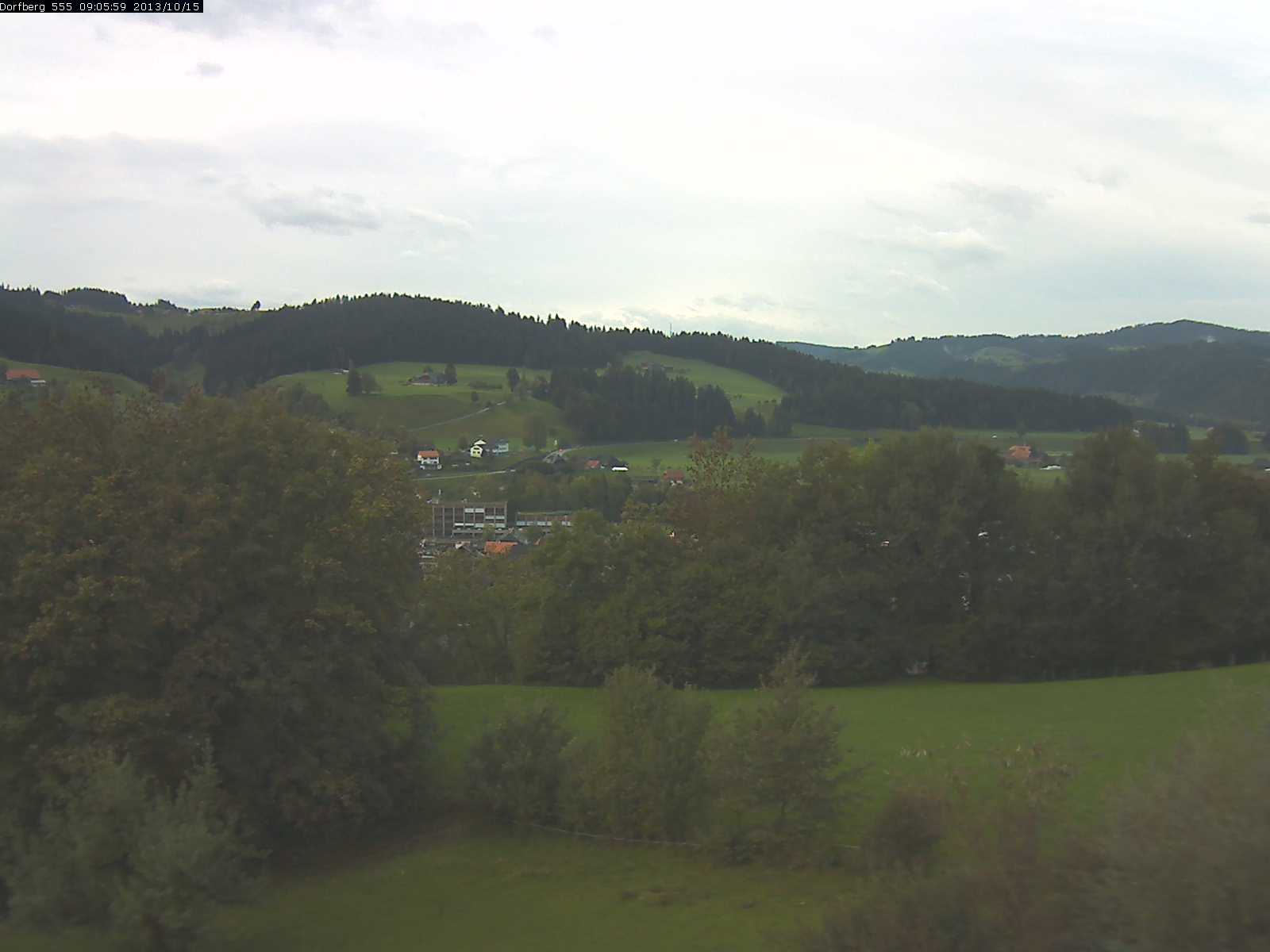 Webcam-Bild: Aussicht vom Dorfberg in Langnau 20131015-090600