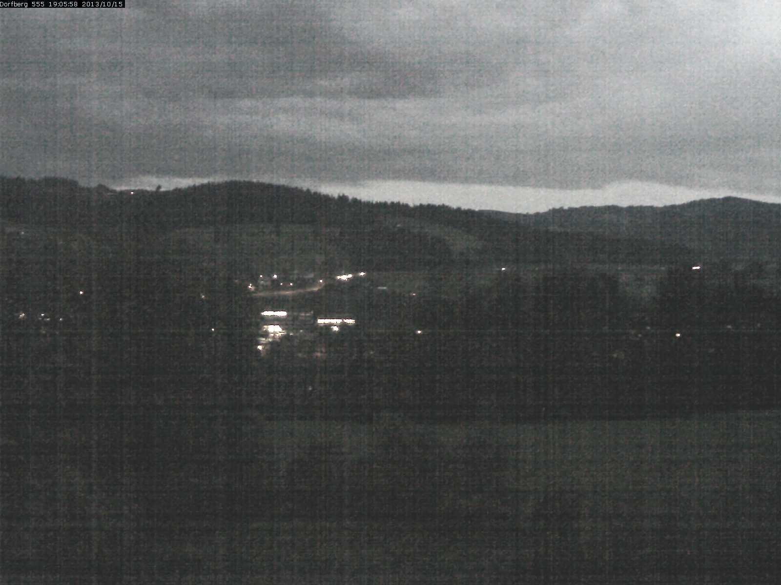 Webcam-Bild: Aussicht vom Dorfberg in Langnau 20131015-190600