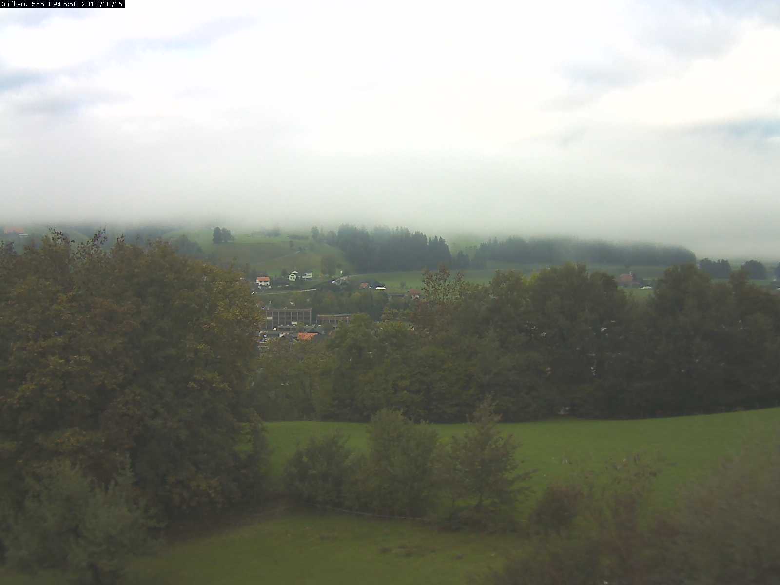 Webcam-Bild: Aussicht vom Dorfberg in Langnau 20131016-090600