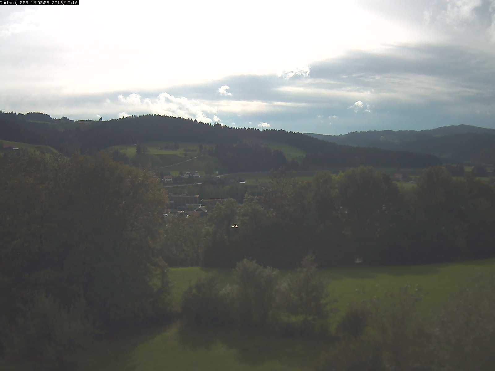 Webcam-Bild: Aussicht vom Dorfberg in Langnau 20131016-160600
