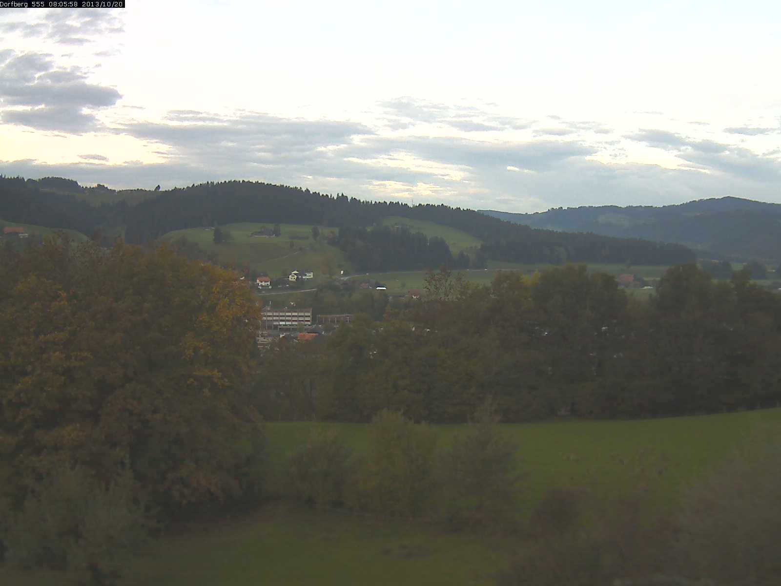 Webcam-Bild: Aussicht vom Dorfberg in Langnau 20131020-080600