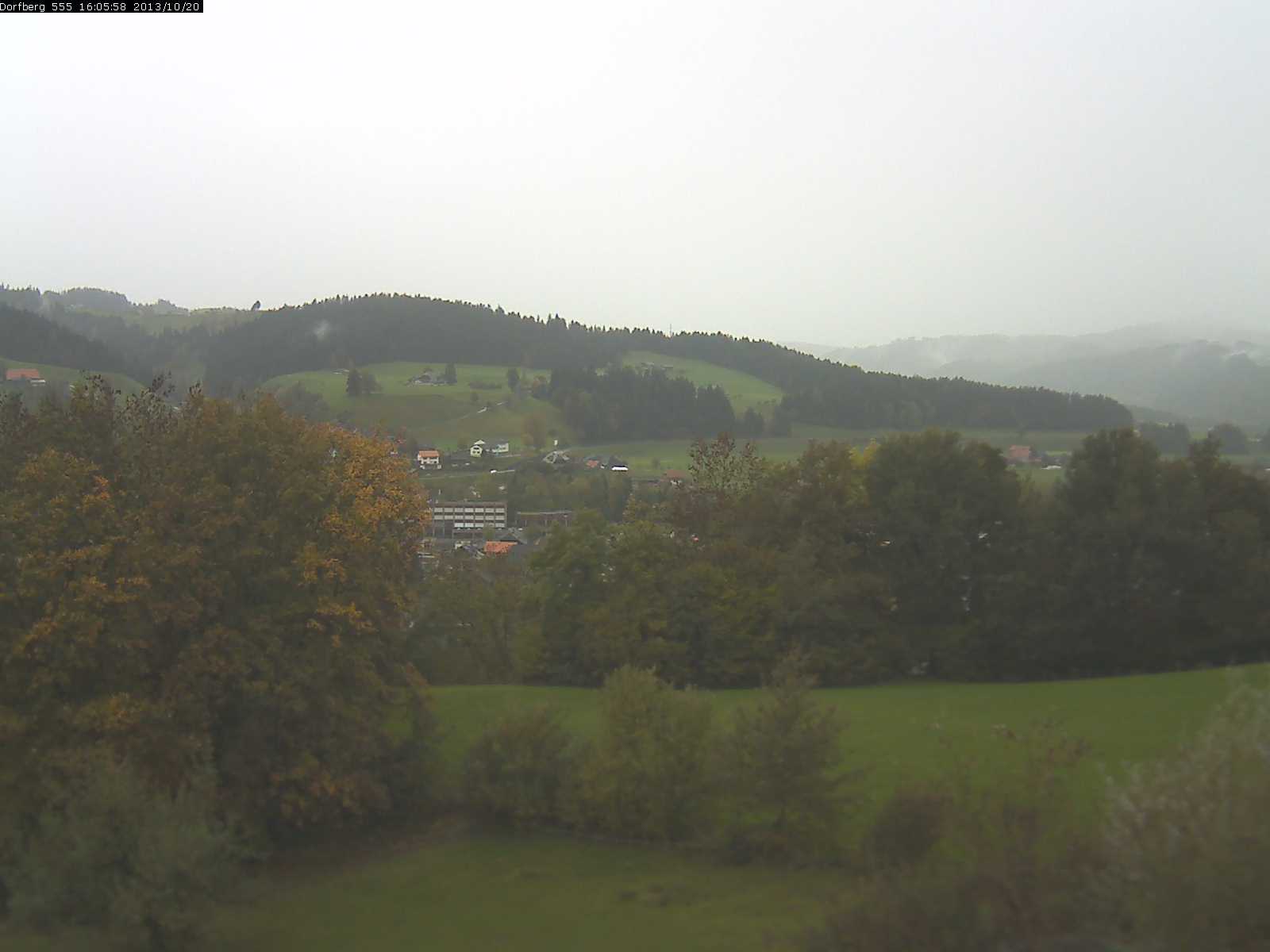 Webcam-Bild: Aussicht vom Dorfberg in Langnau 20131020-160600