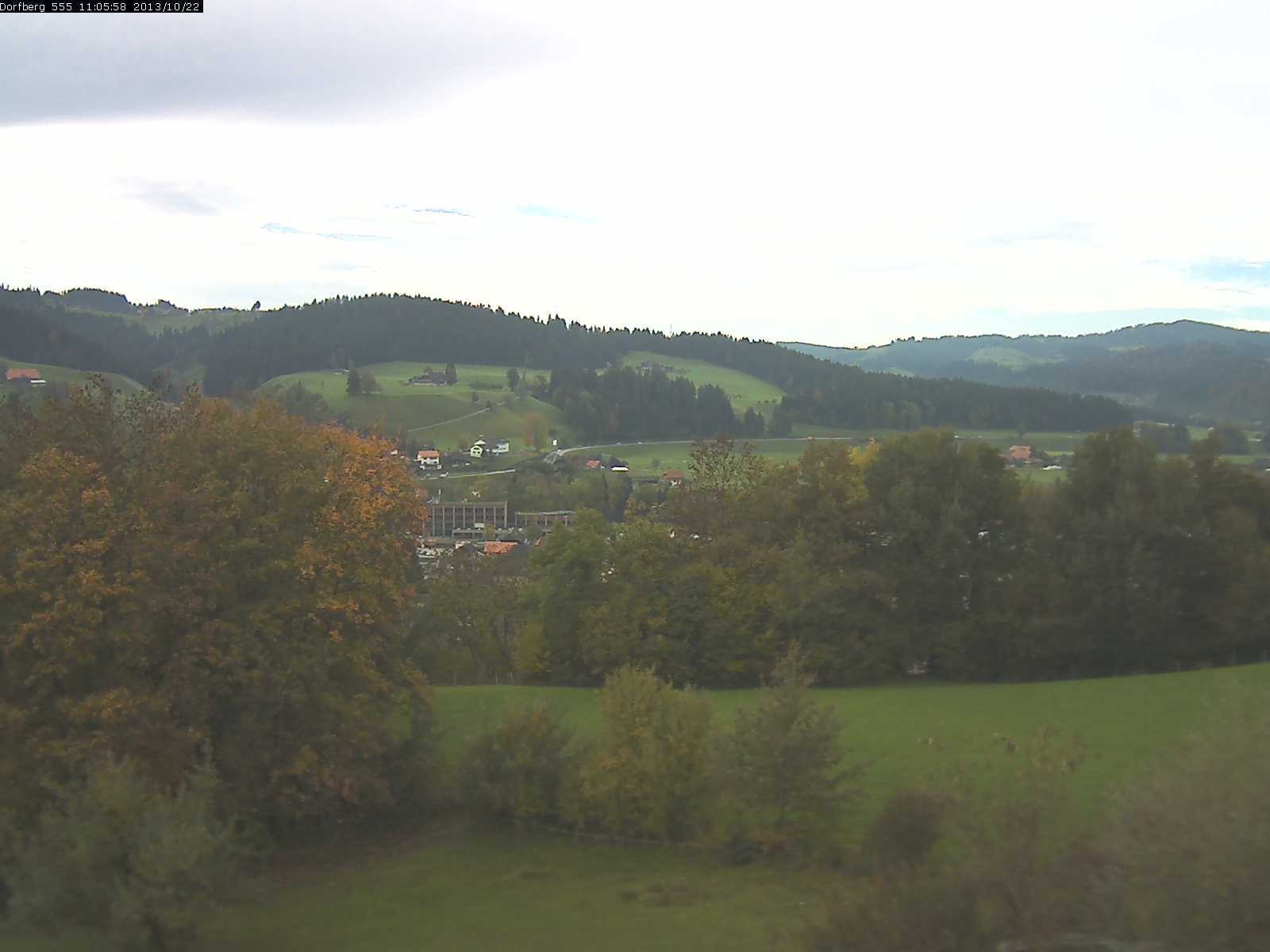 Webcam-Bild: Aussicht vom Dorfberg in Langnau 20131022-110600