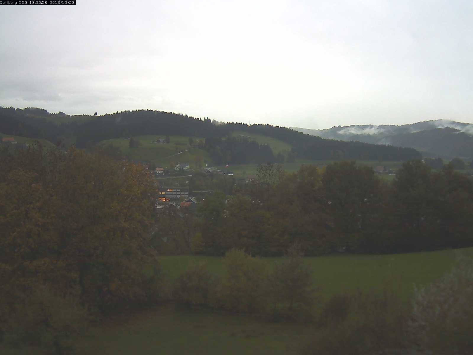 Webcam-Bild: Aussicht vom Dorfberg in Langnau 20131023-180600