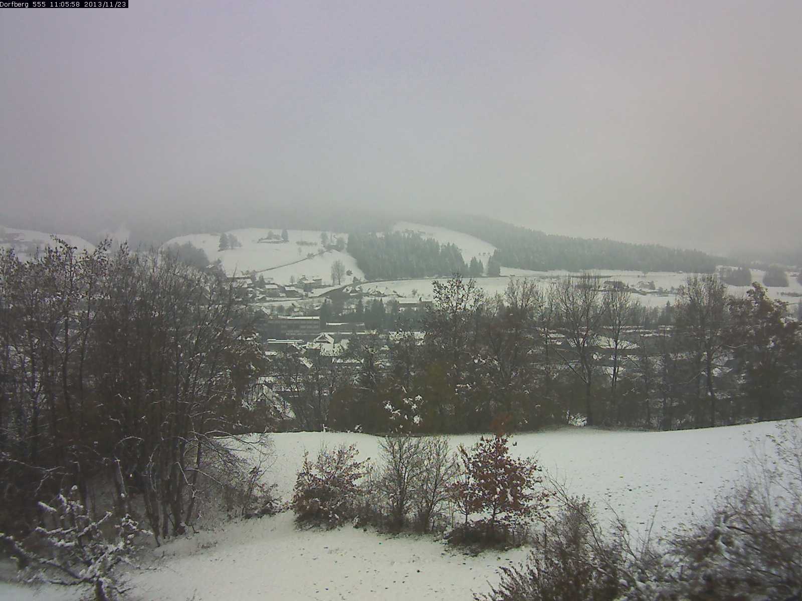 Webcam-Bild: Aussicht vom Dorfberg in Langnau 20131123-110600