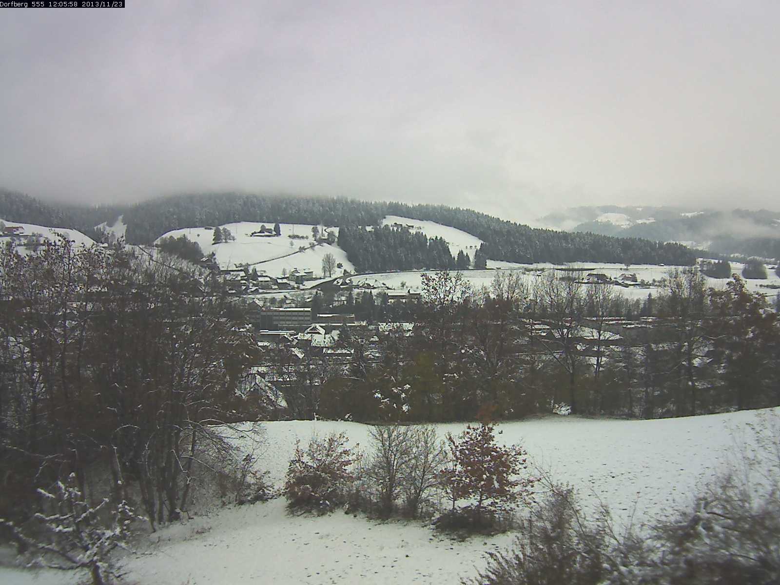 Webcam-Bild: Aussicht vom Dorfberg in Langnau 20131123-120600