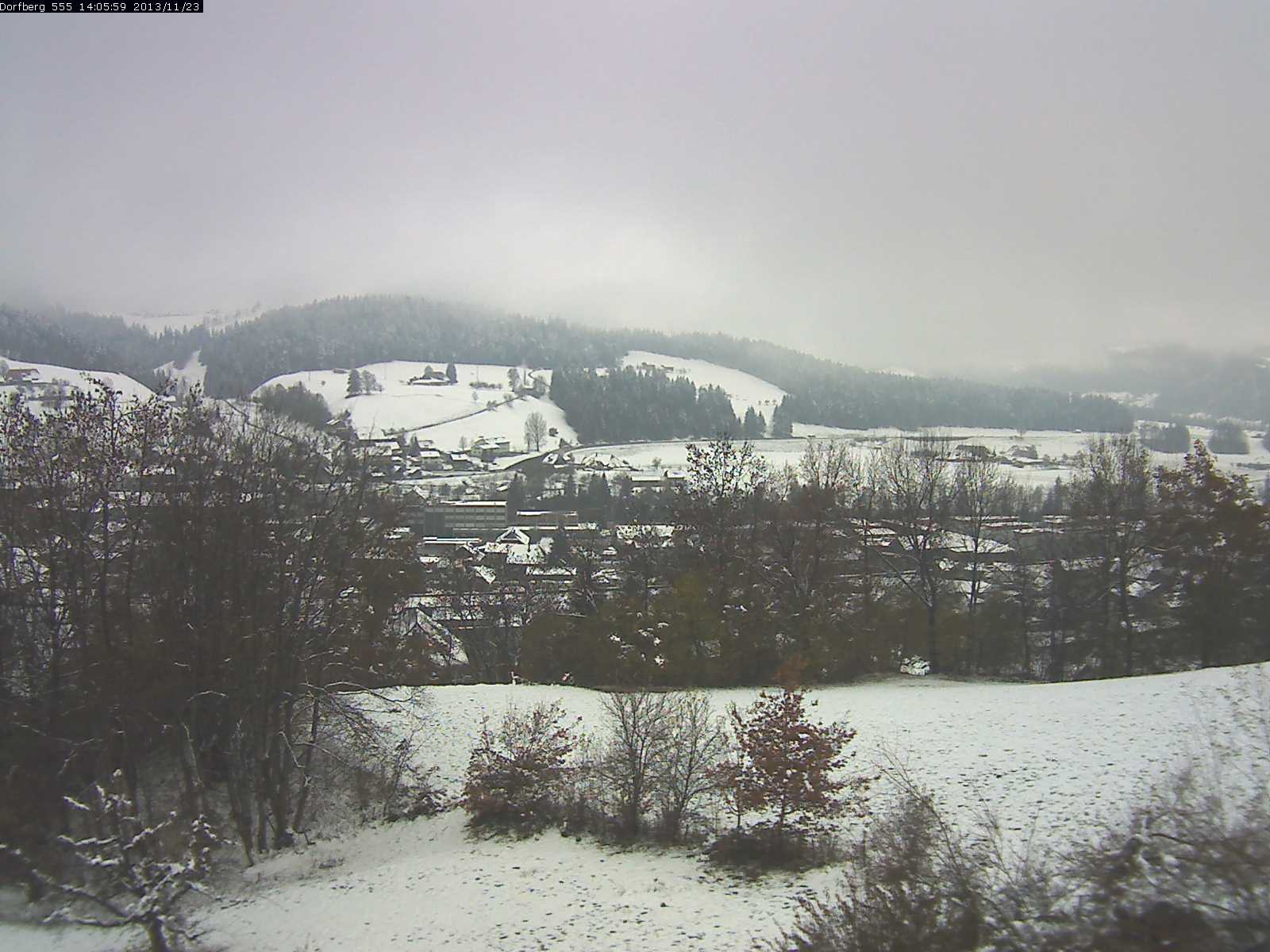 Webcam-Bild: Aussicht vom Dorfberg in Langnau 20131123-140600