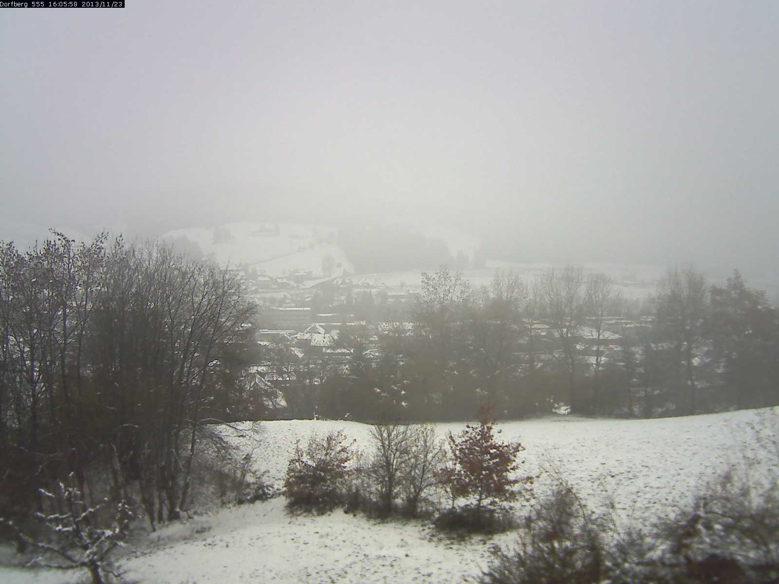 Webcam-Bild: Aussicht vom Dorfberg in Langnau 20131123-160600