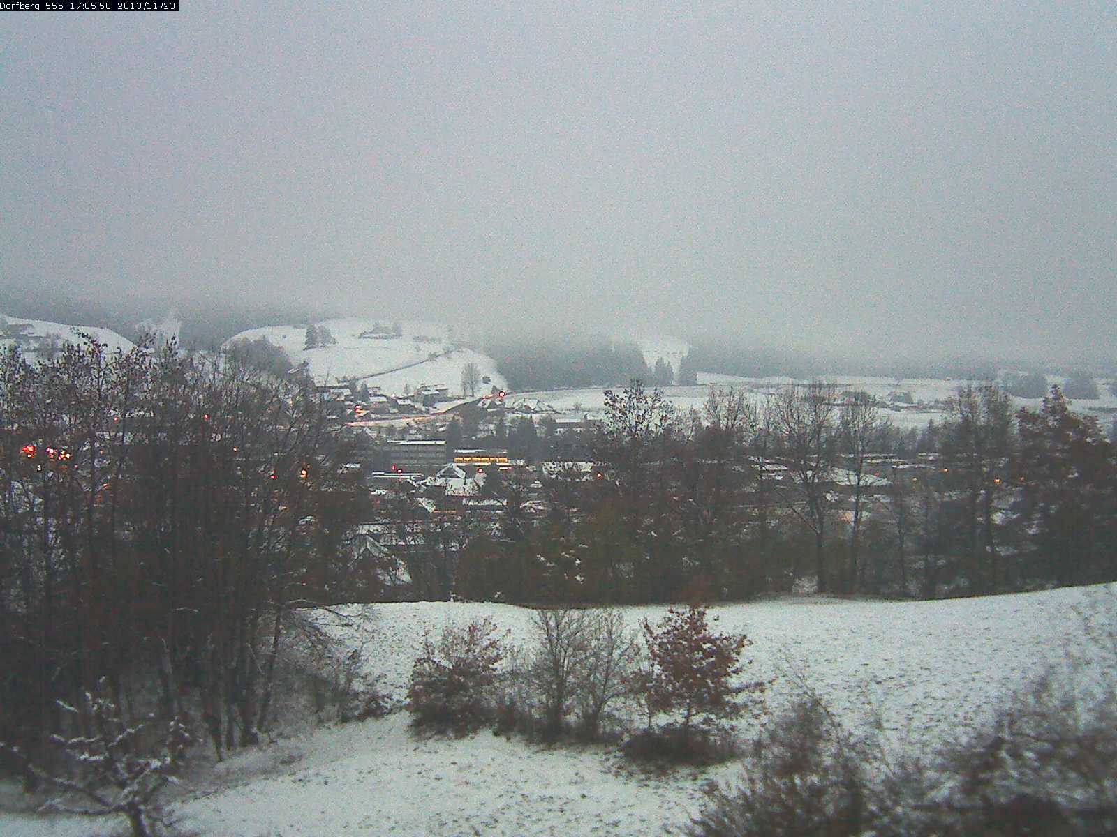 Webcam-Bild: Aussicht vom Dorfberg in Langnau 20131123-170600