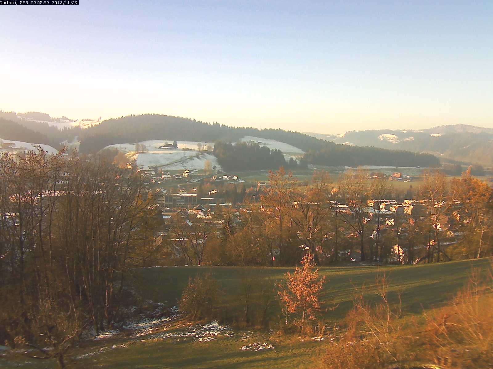 Webcam-Bild: Aussicht vom Dorfberg in Langnau 20131129-090600