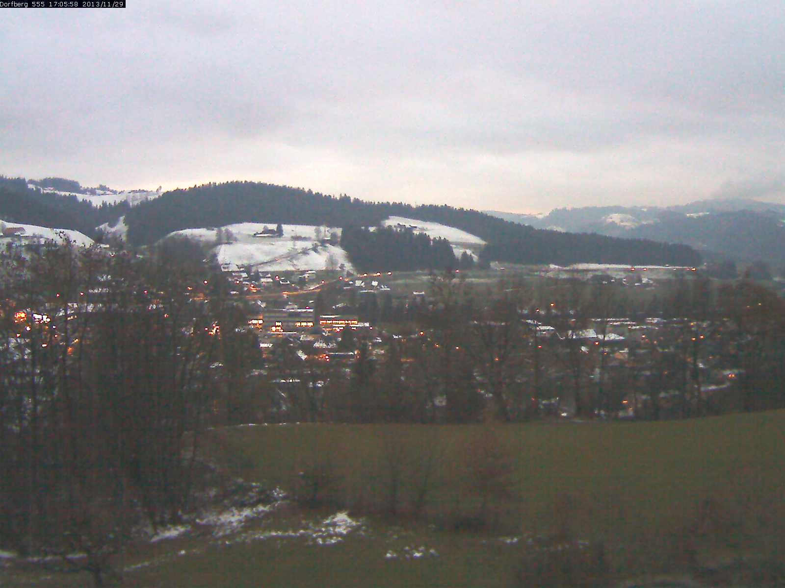 Webcam-Bild: Aussicht vom Dorfberg in Langnau 20131129-170600