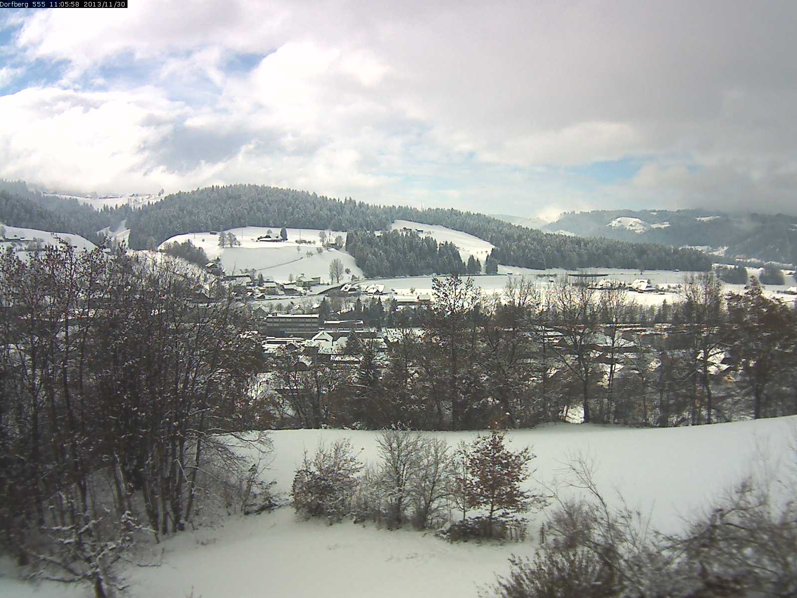 Webcam-Bild: Aussicht vom Dorfberg in Langnau 20131130-110600