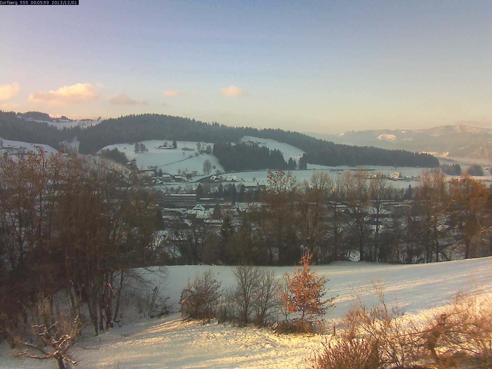 Webcam-Bild: Aussicht vom Dorfberg in Langnau 20131201-090600