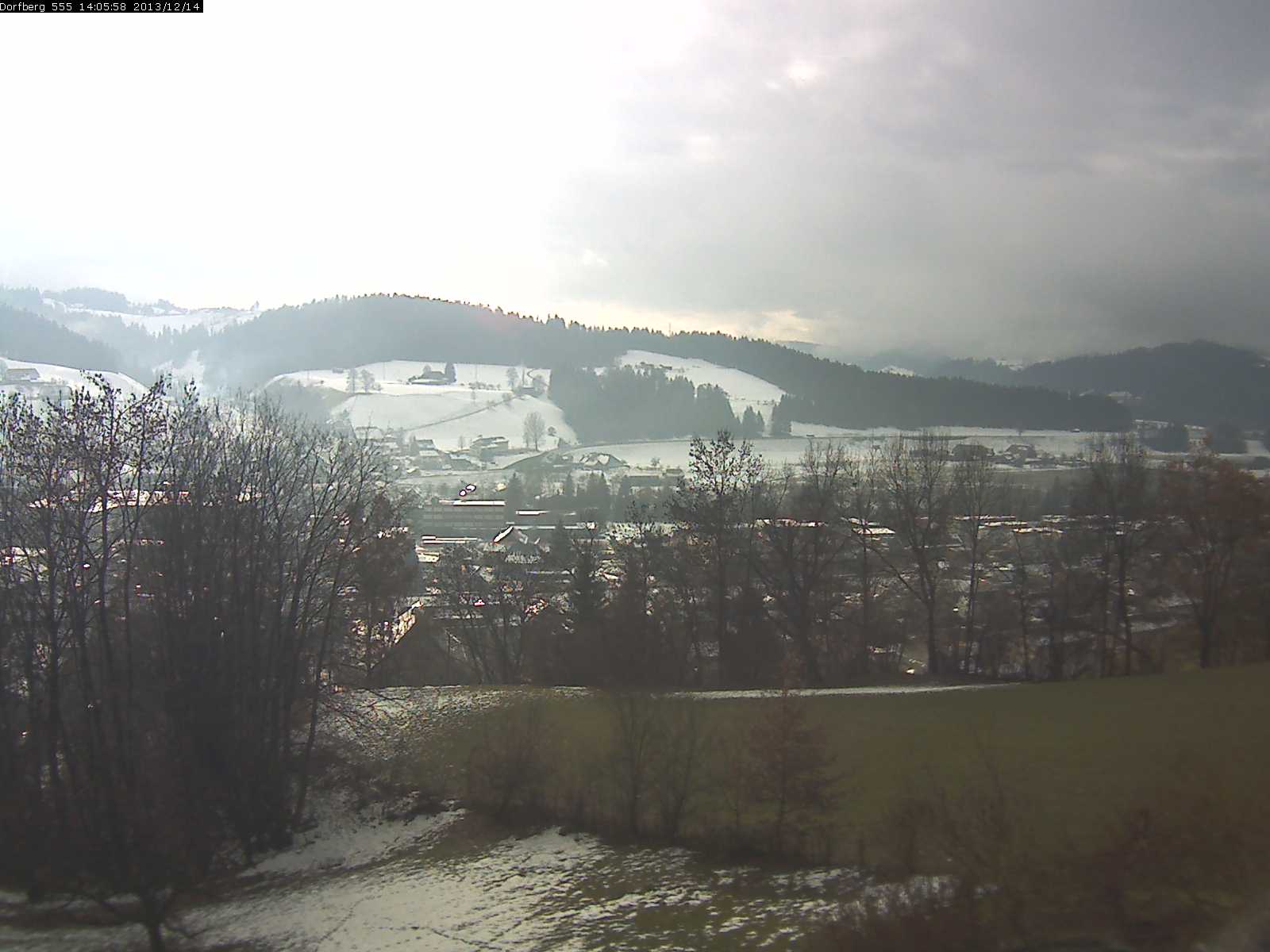 Webcam-Bild: Aussicht vom Dorfberg in Langnau 20131214-140600
