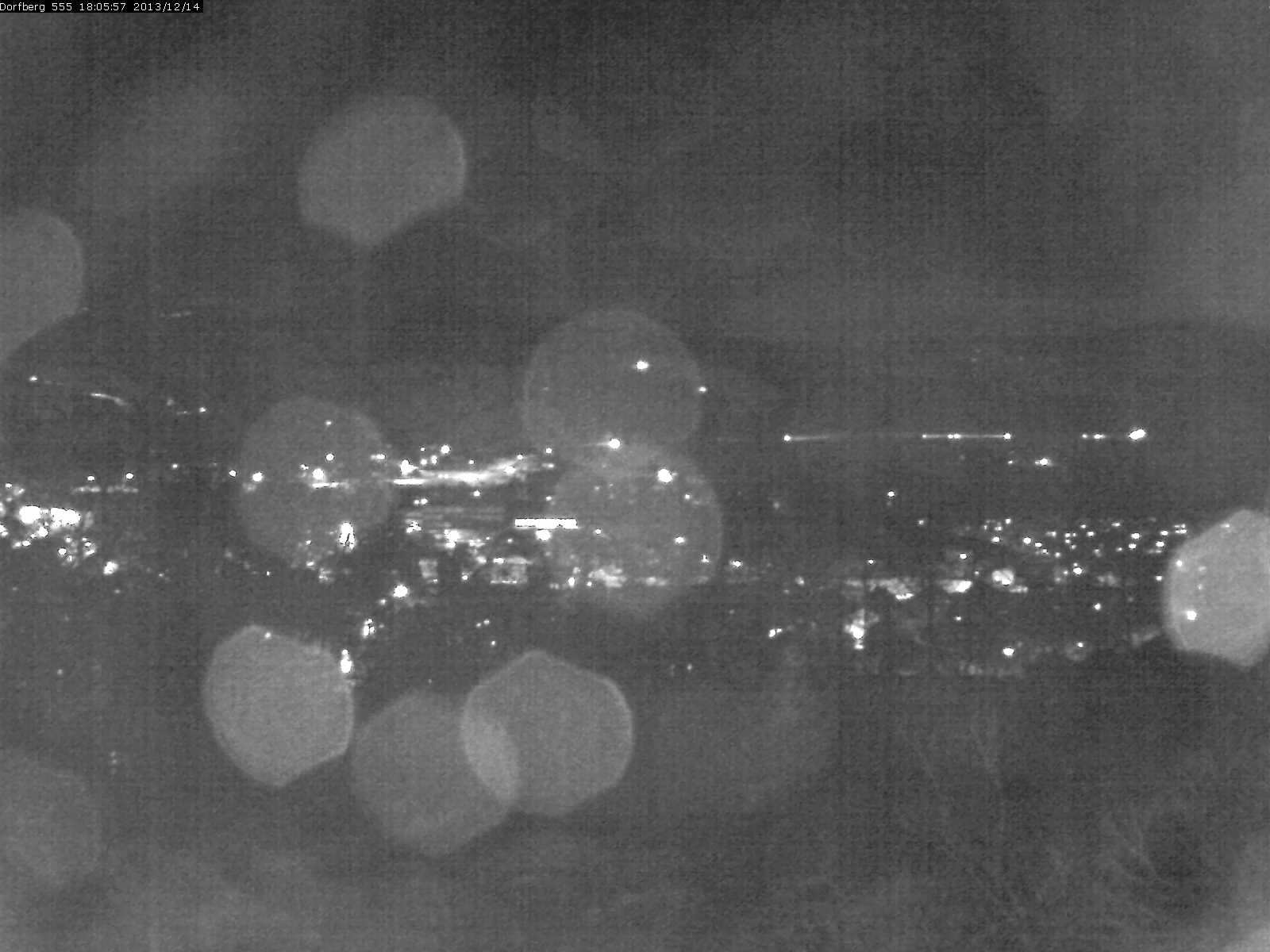 Webcam-Bild: Aussicht vom Dorfberg in Langnau 20131214-180600