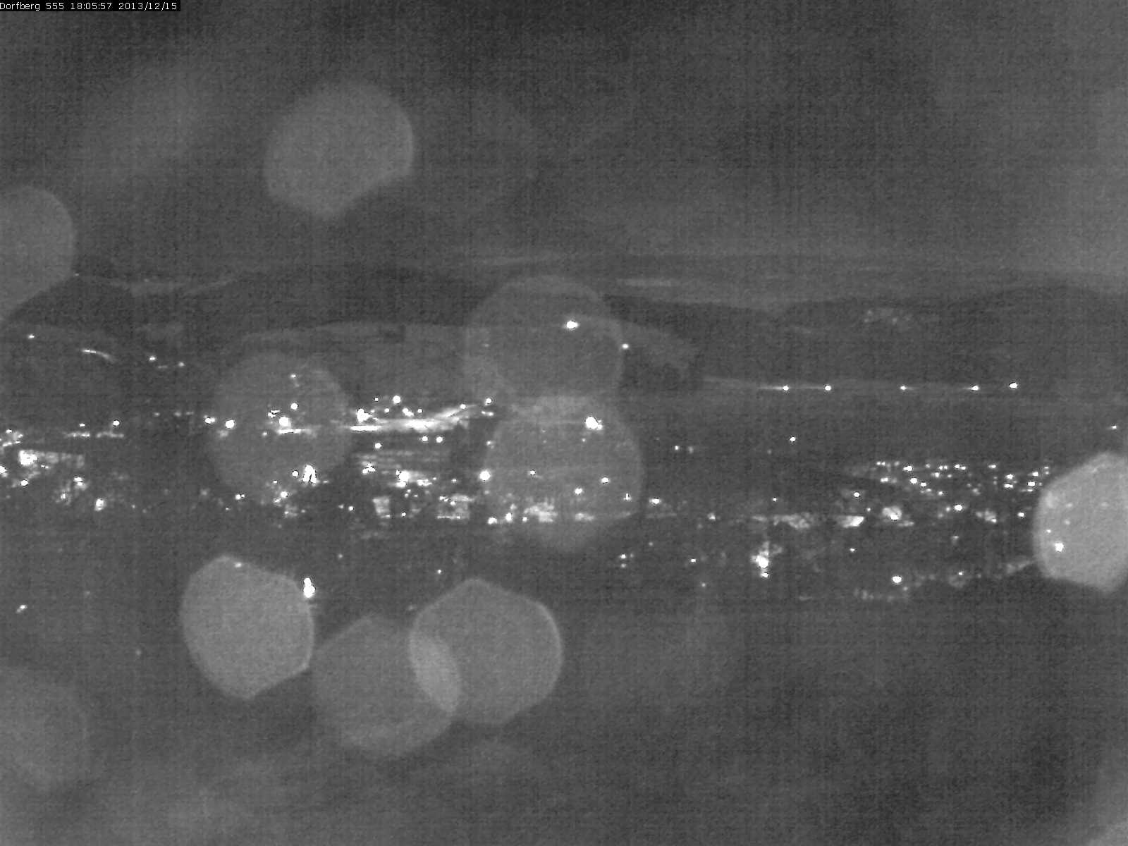 Webcam-Bild: Aussicht vom Dorfberg in Langnau 20131215-180600