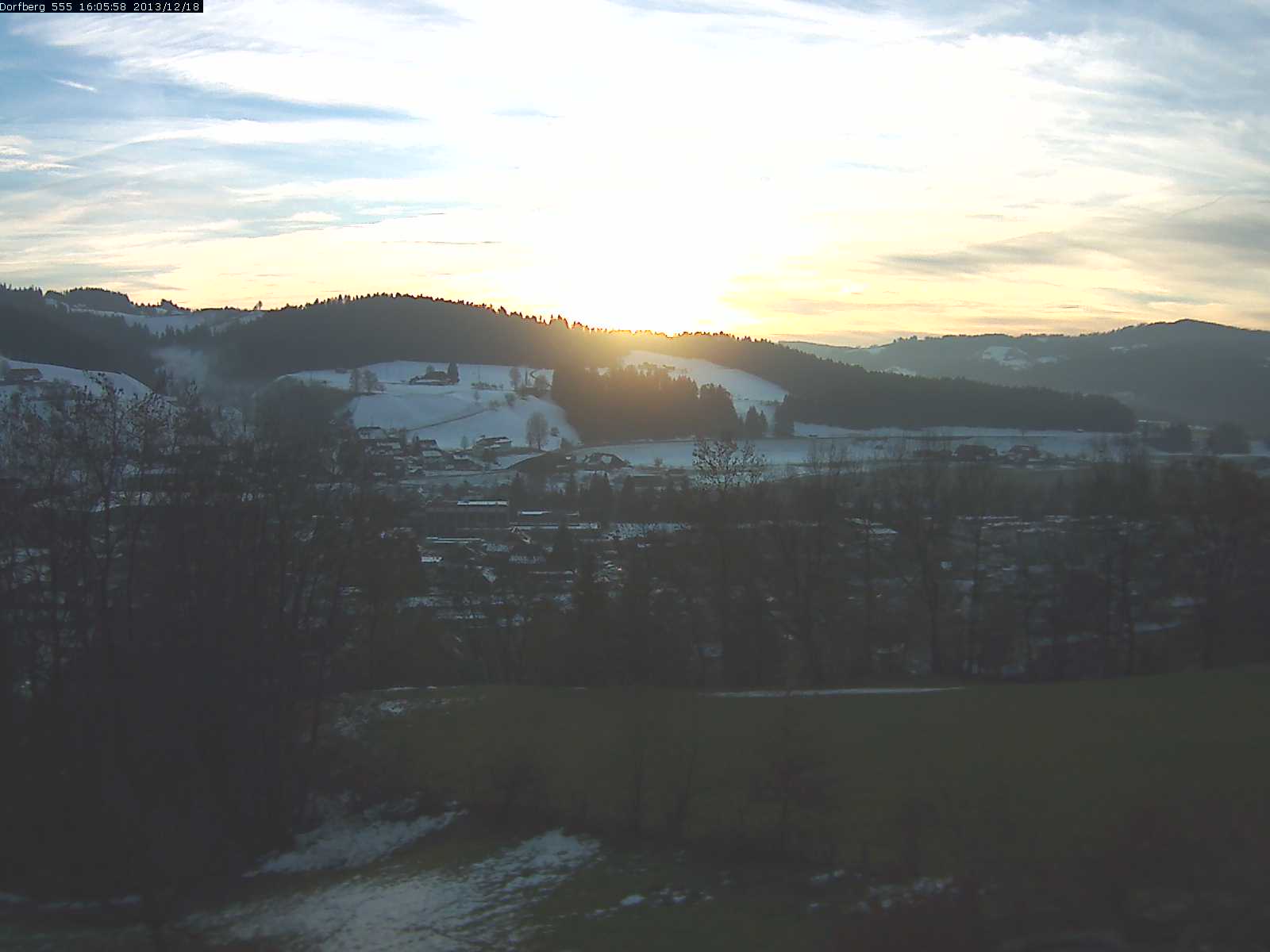 Webcam-Bild: Aussicht vom Dorfberg in Langnau 20131218-160600