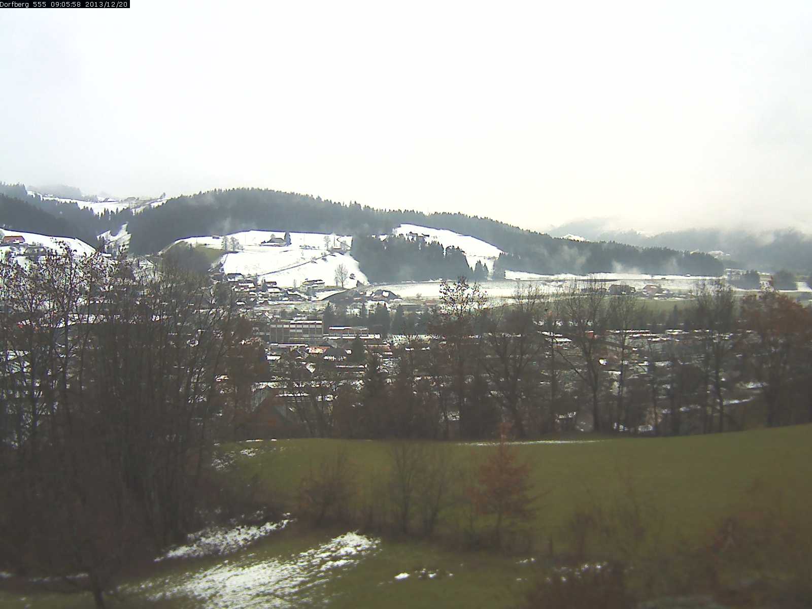 Webcam-Bild: Aussicht vom Dorfberg in Langnau 20131220-090600