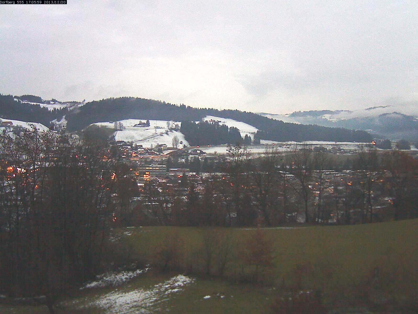 Webcam-Bild: Aussicht vom Dorfberg in Langnau 20131220-170600
