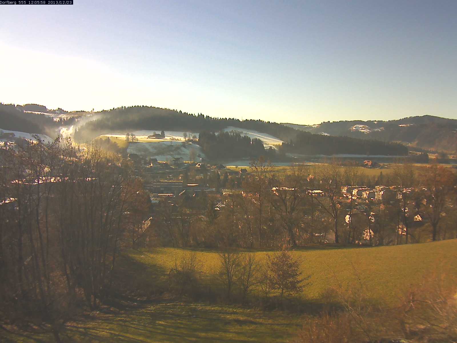 Webcam-Bild: Aussicht vom Dorfberg in Langnau 20131223-120600