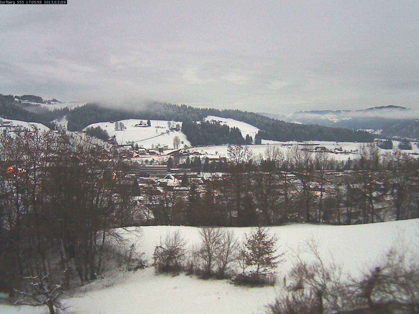 Webcam-Bild: Aussicht vom Dorfberg in Langnau 20131228-170600