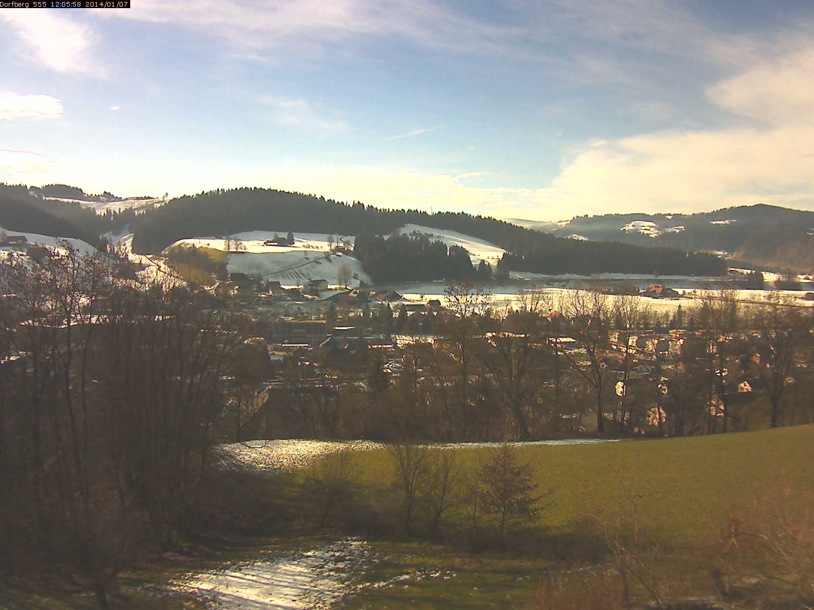Webcam-Bild: Aussicht vom Dorfberg in Langnau 20140107-120600